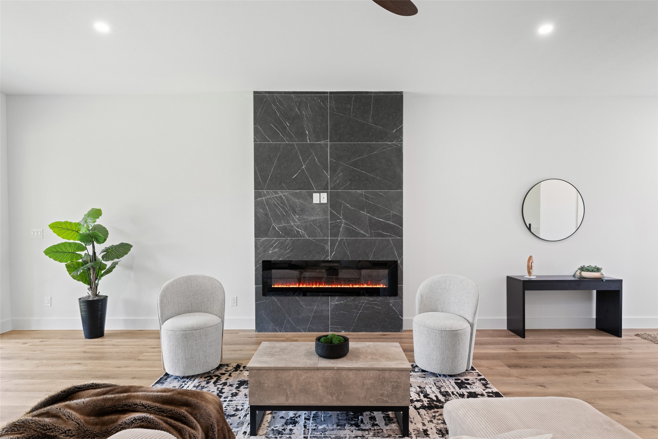 2826 Rochester Street