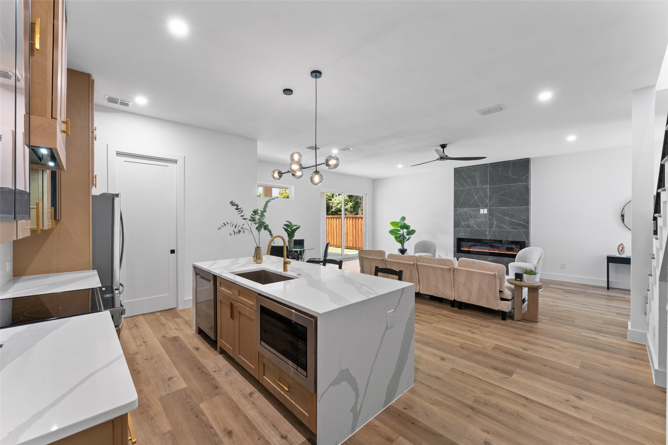 2826 Rochester Street