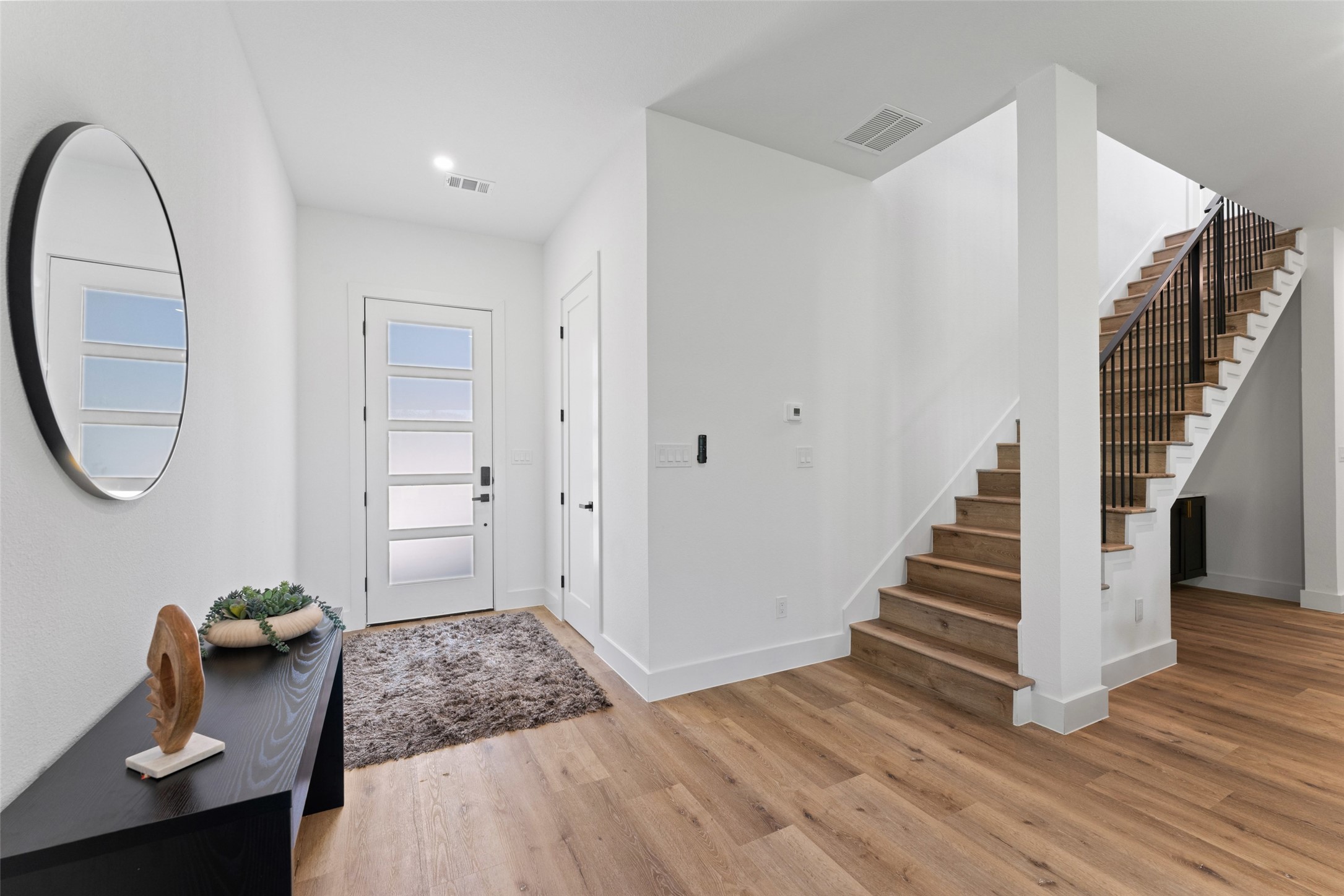 2826 Rochester Street