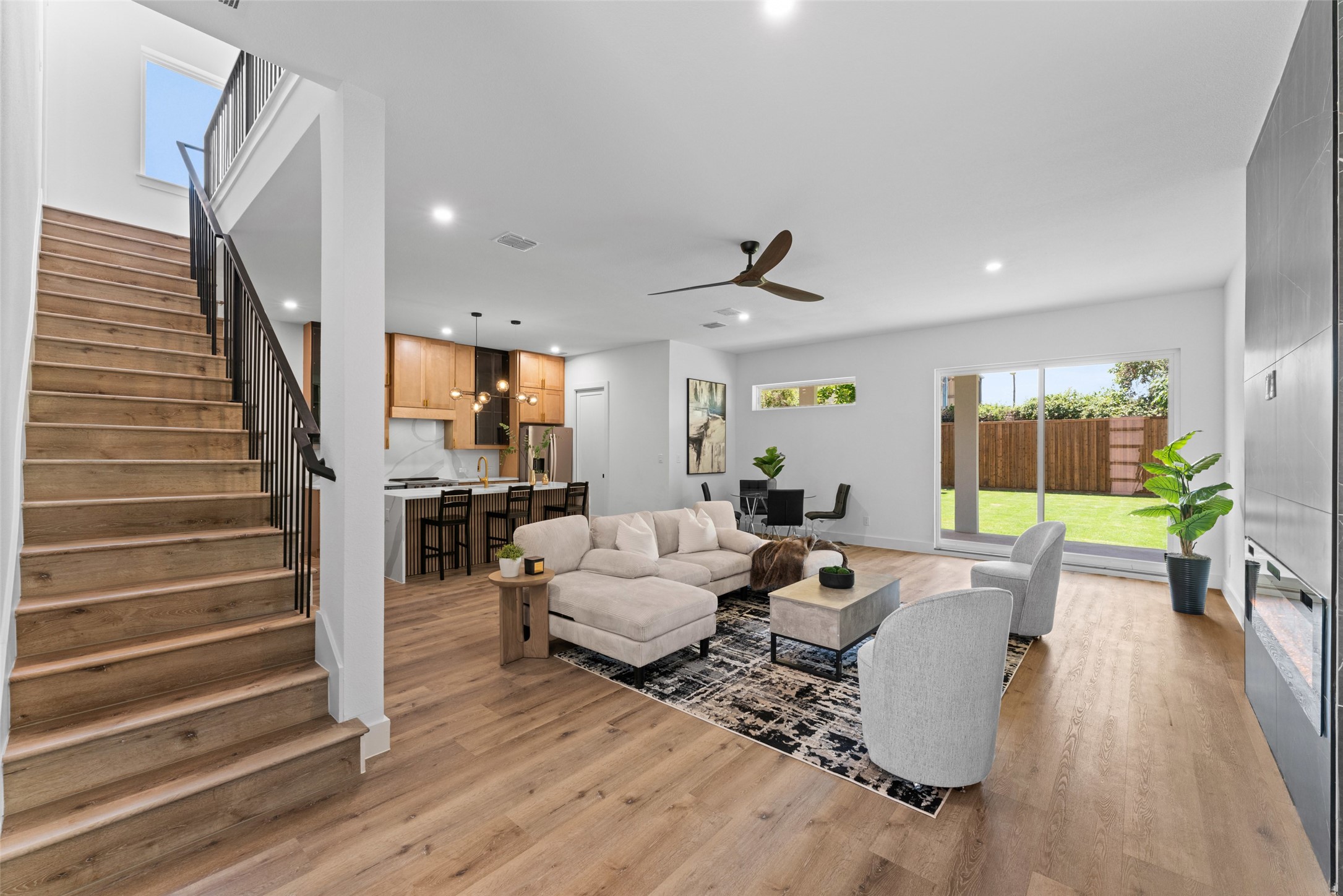 2826 Rochester Street