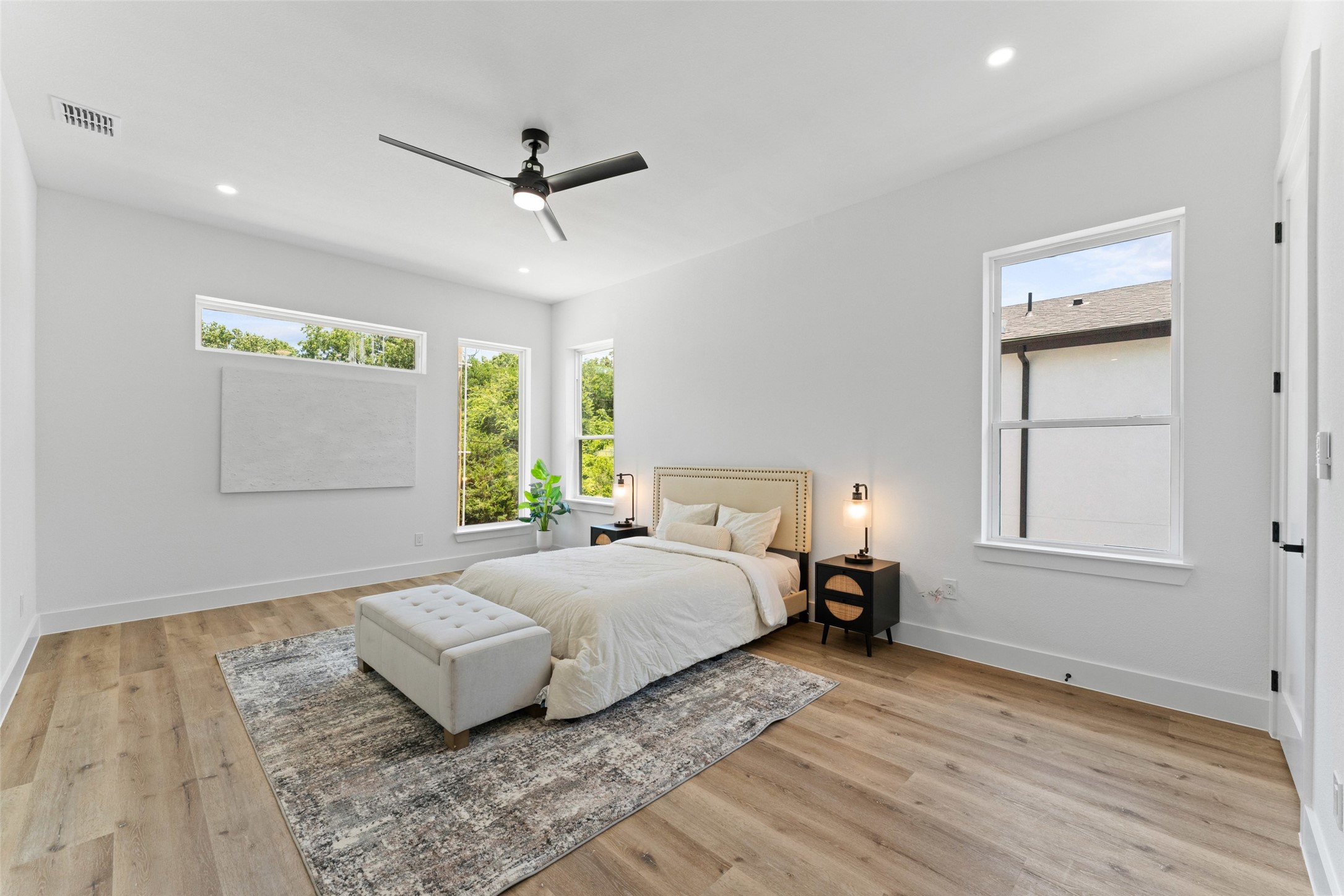 2826 Rochester Street