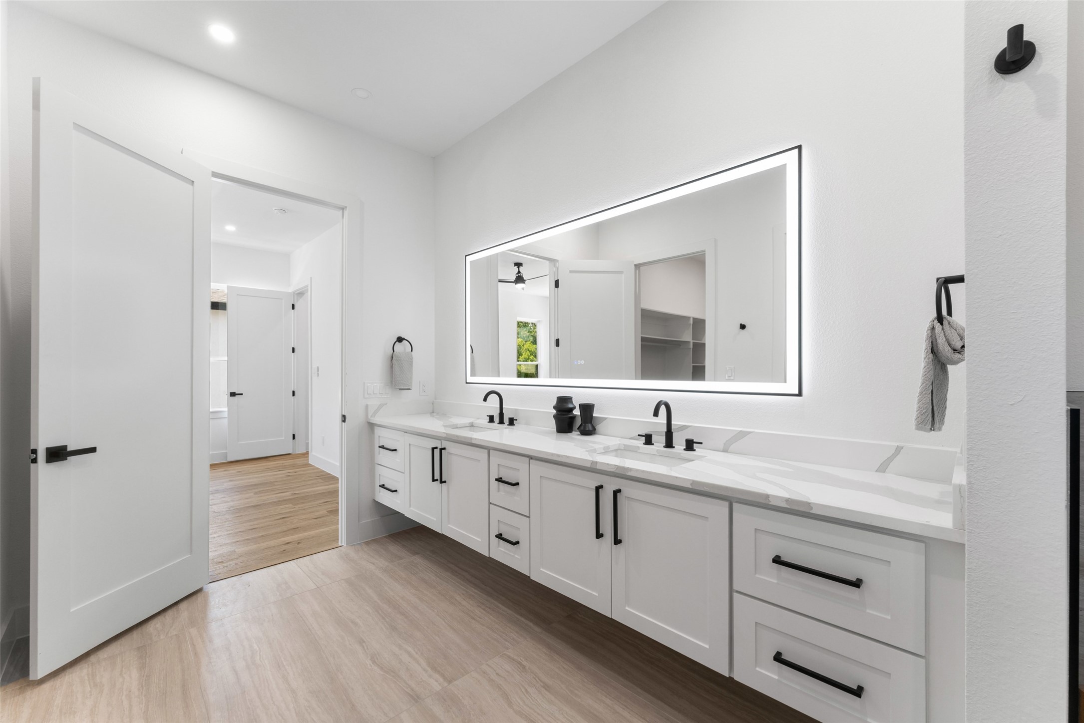 2826 Rochester Street