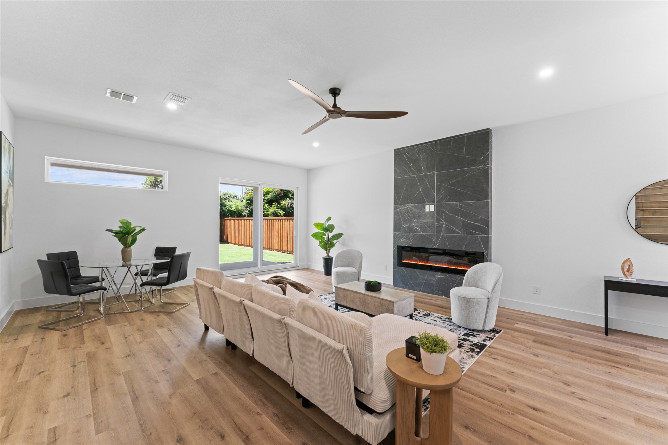 2826 Rochester Street