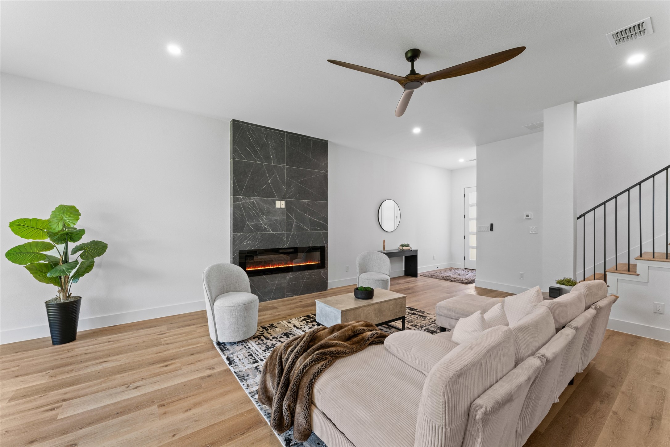 2826 Rochester Street