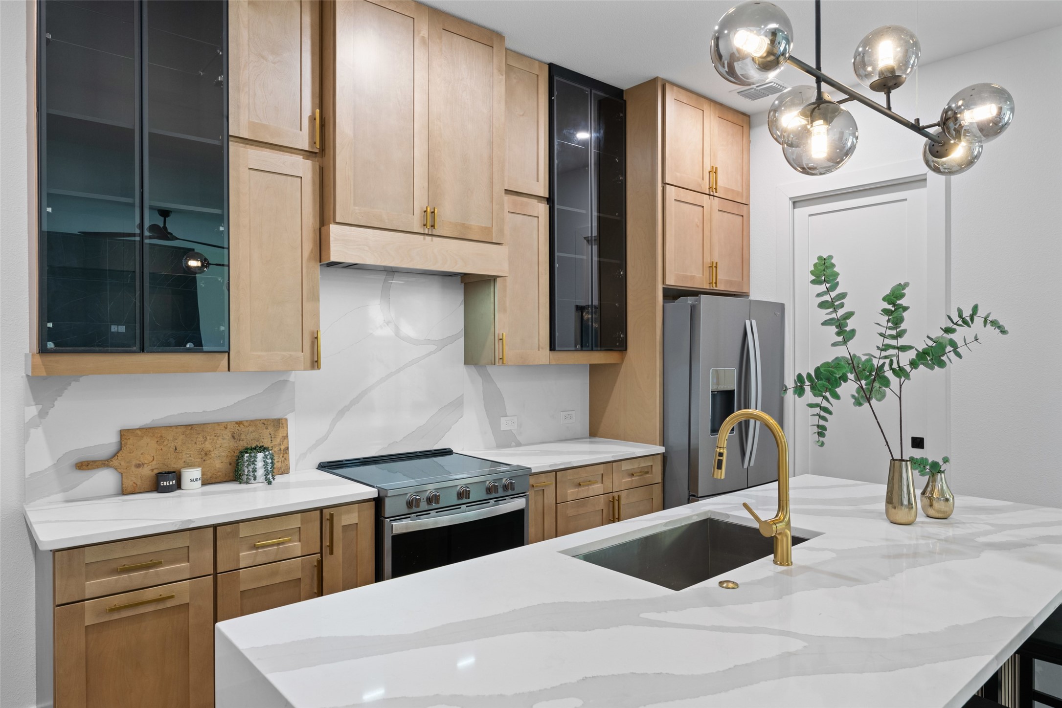 2828 Rochester Street