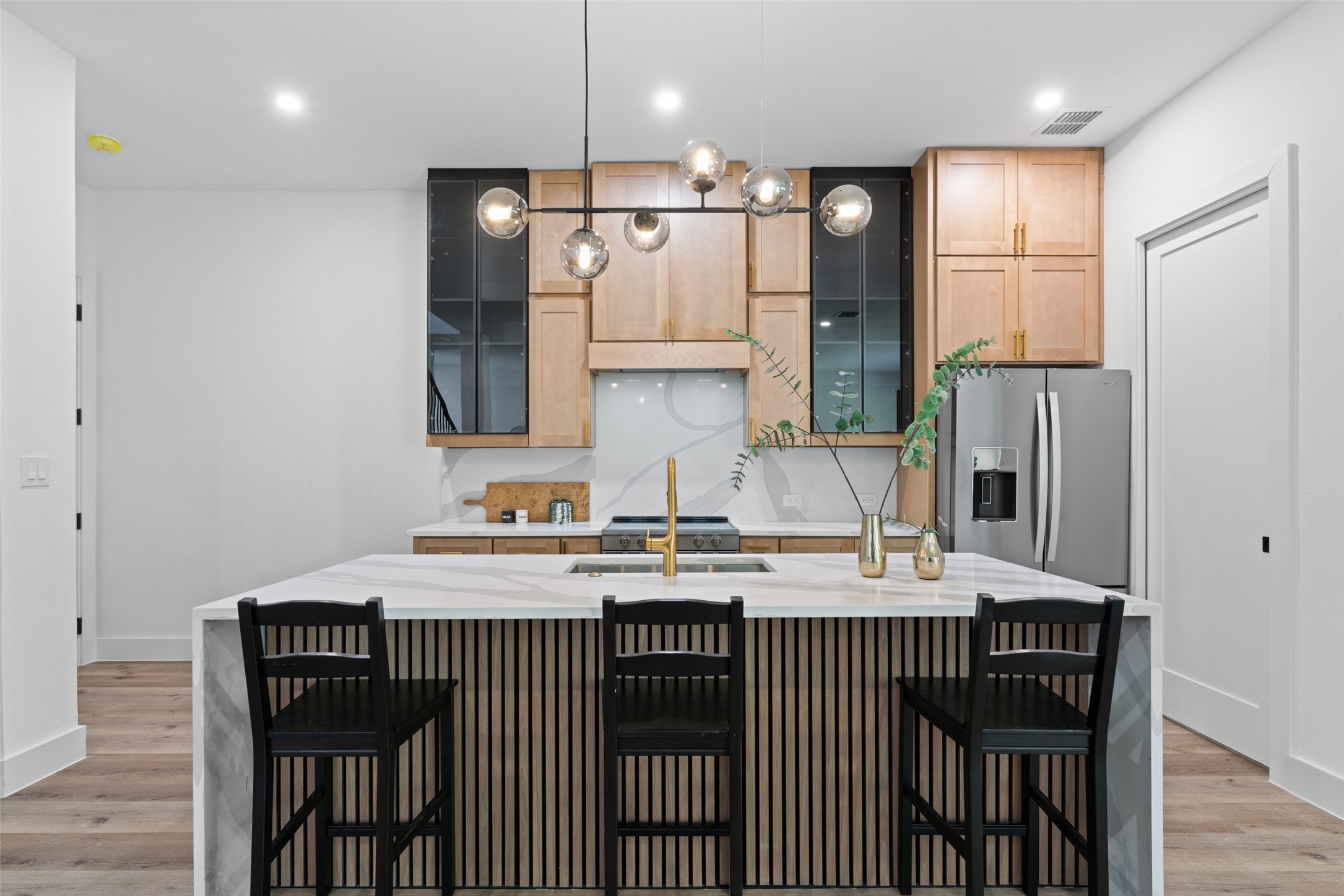 2828 Rochester Street