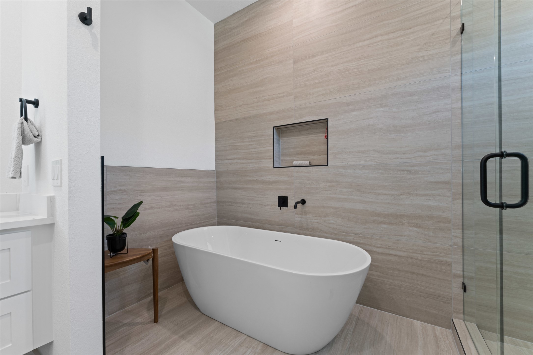 2828 Rochester Street