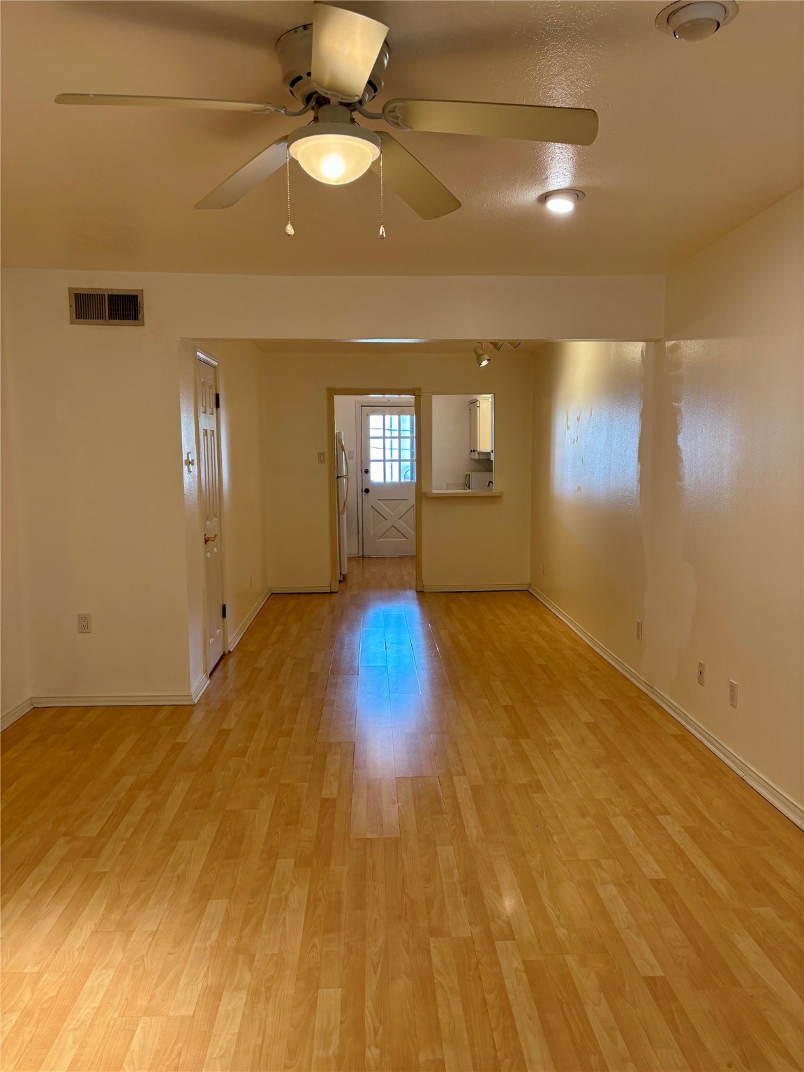 4211 Newton Avenue 209