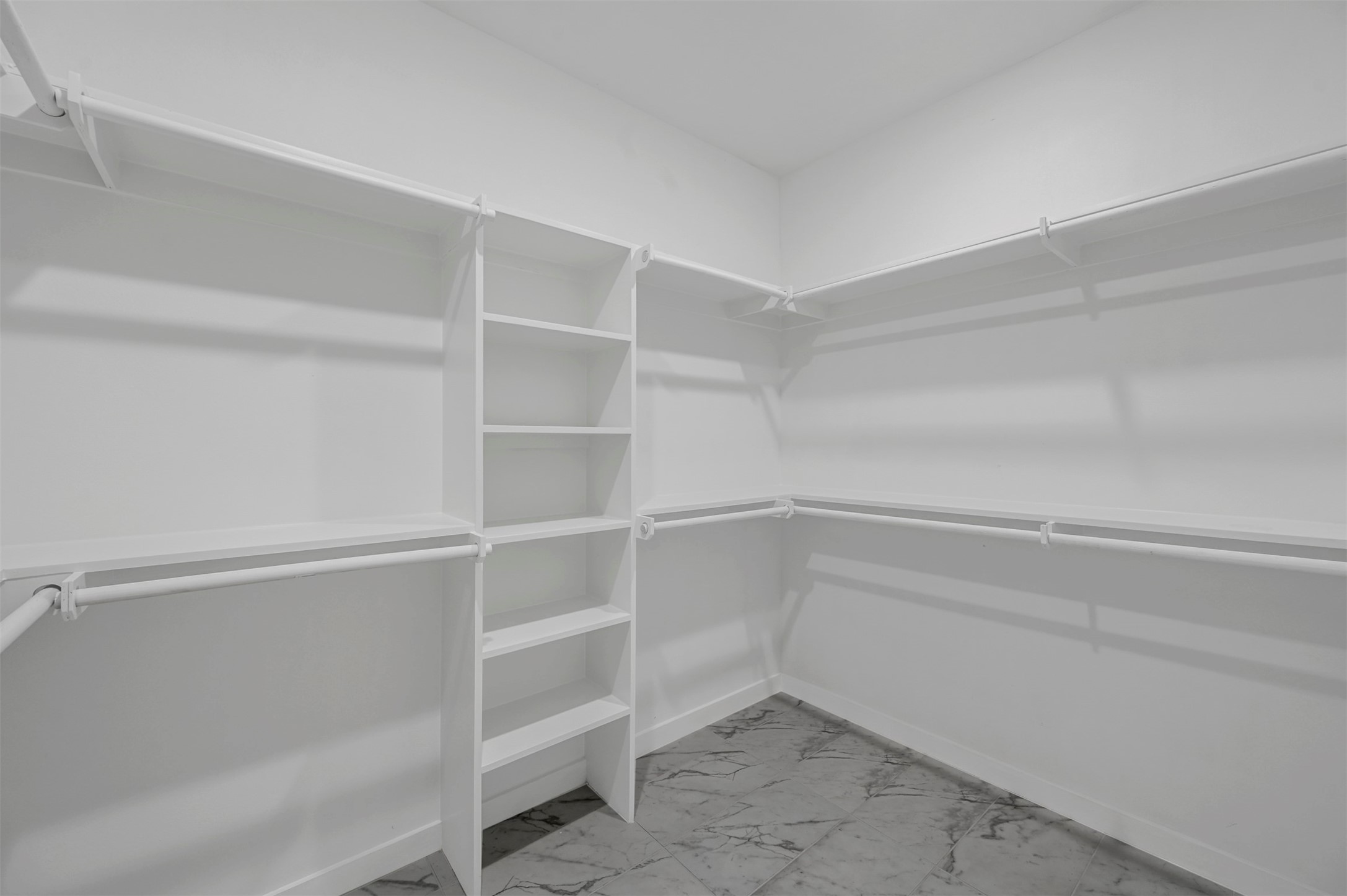 4525 Garrison Avenue