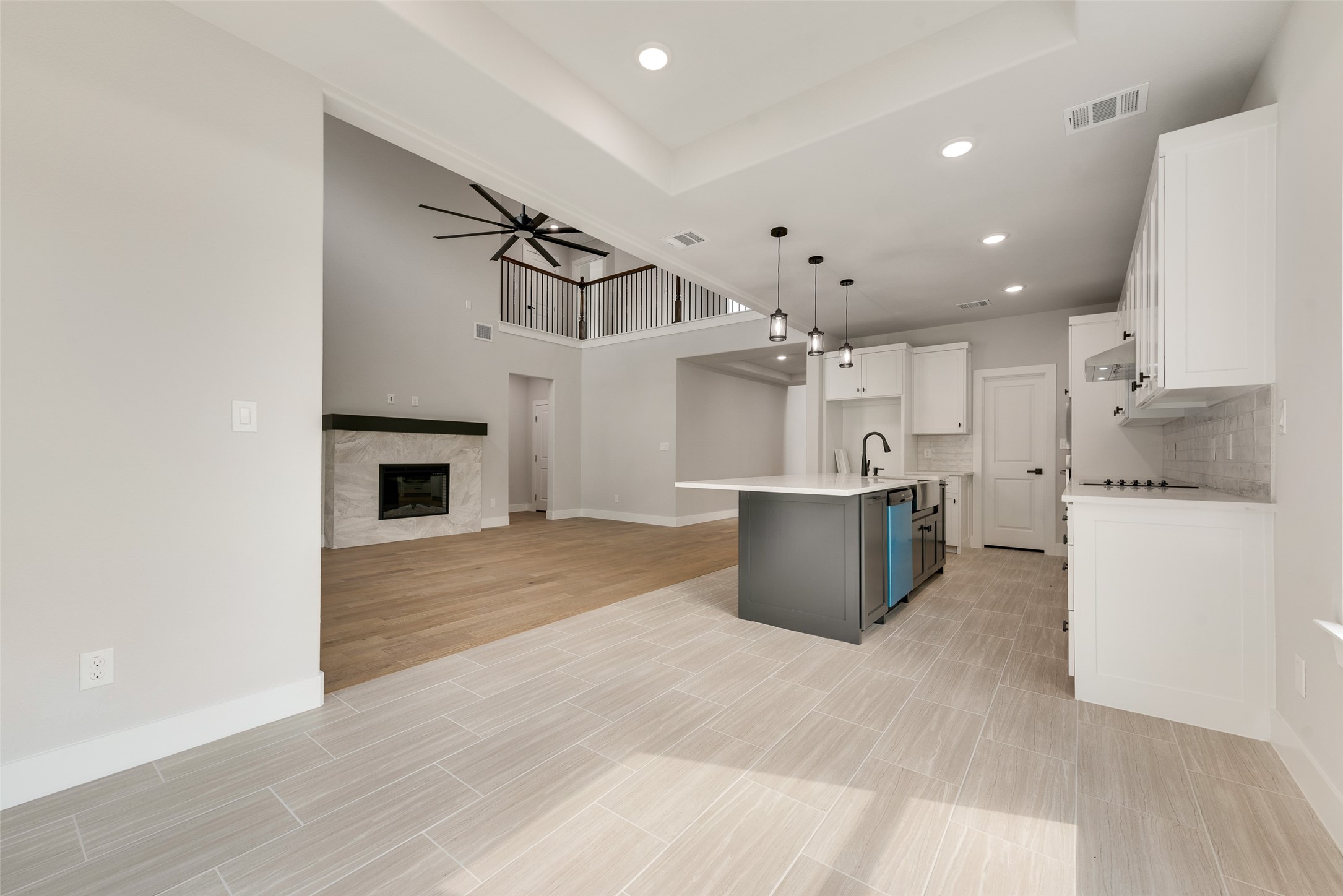 6810 Windward View Drive