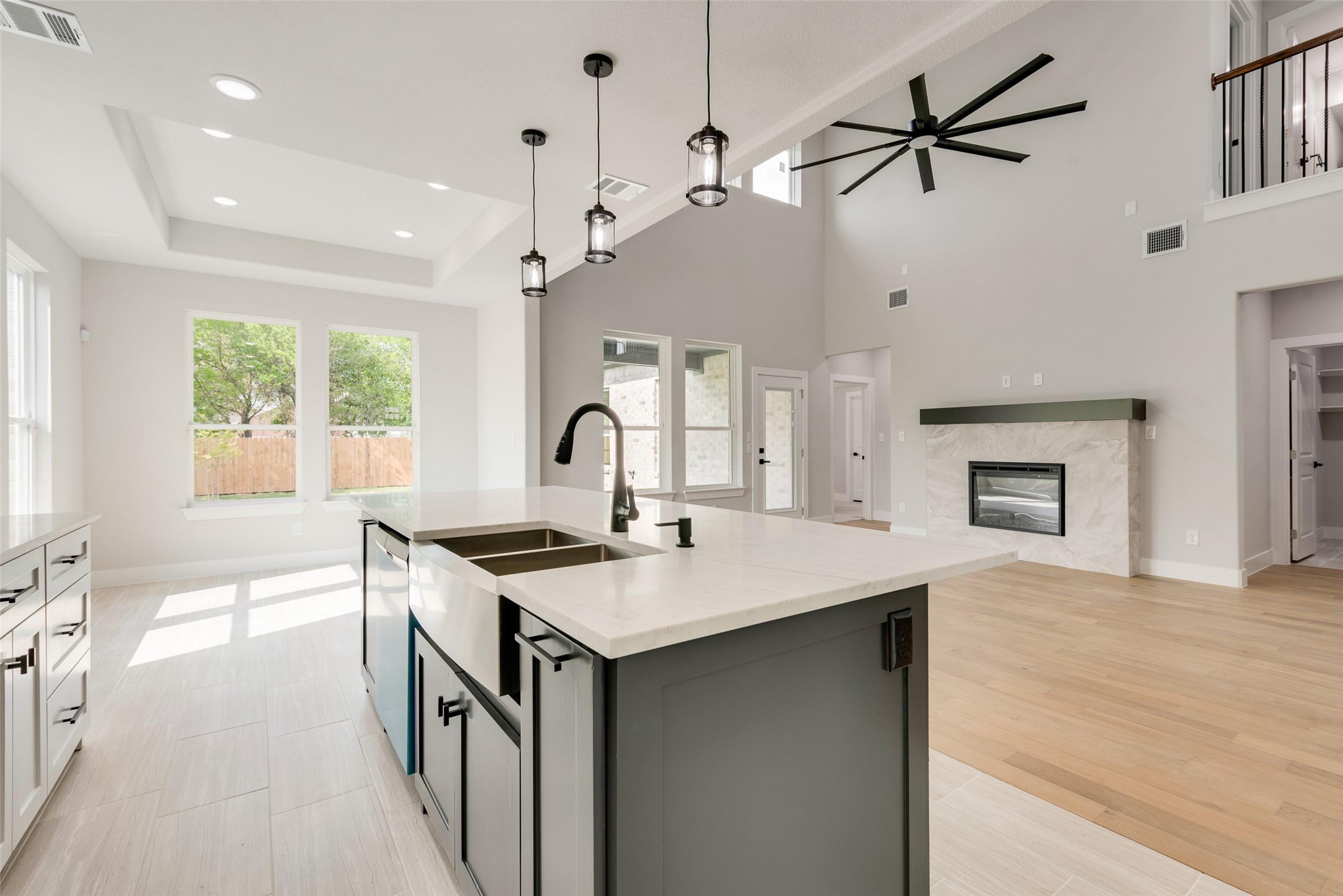 6810 Windward View Drive