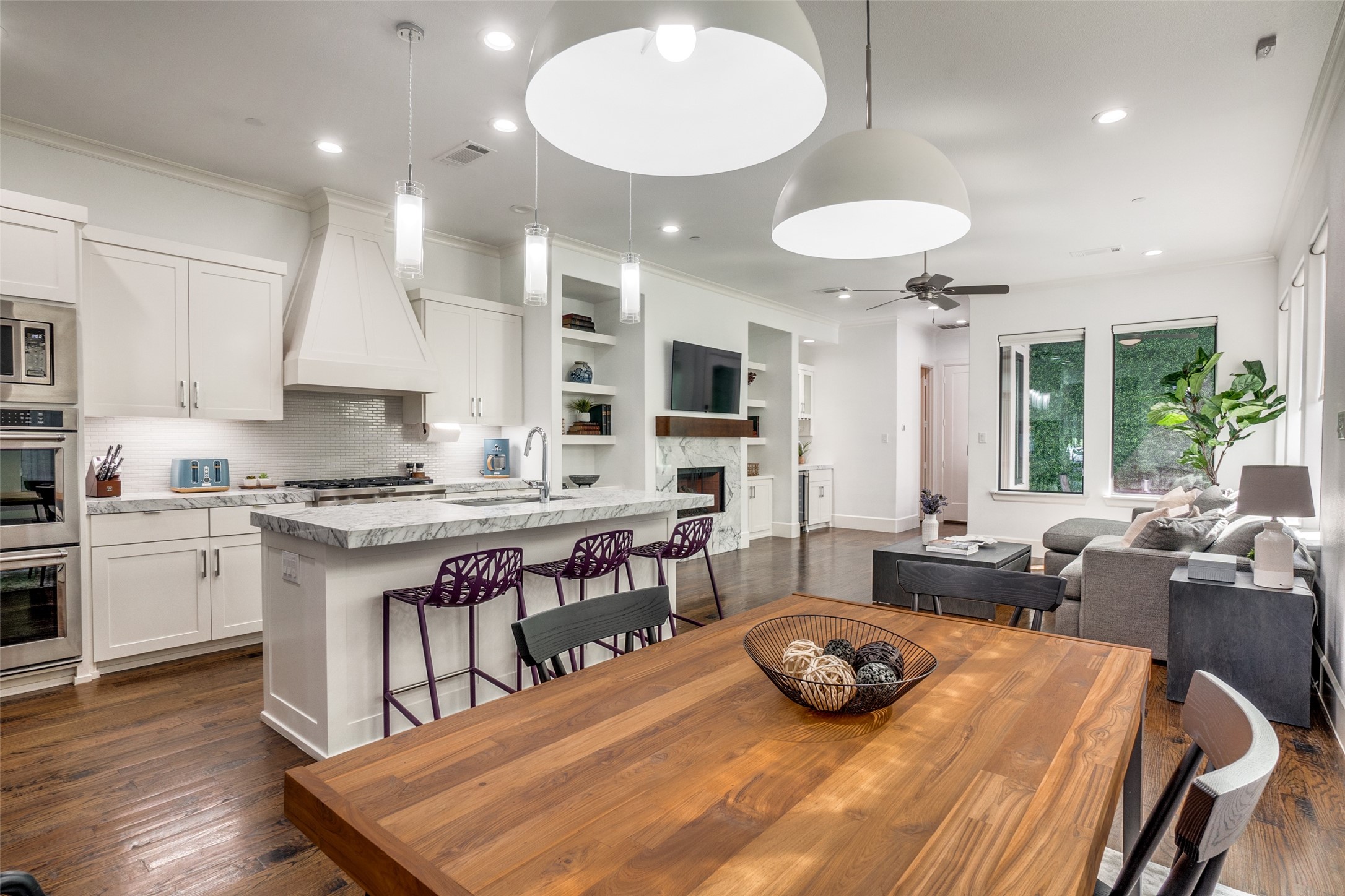 3441 Granada Avenue
