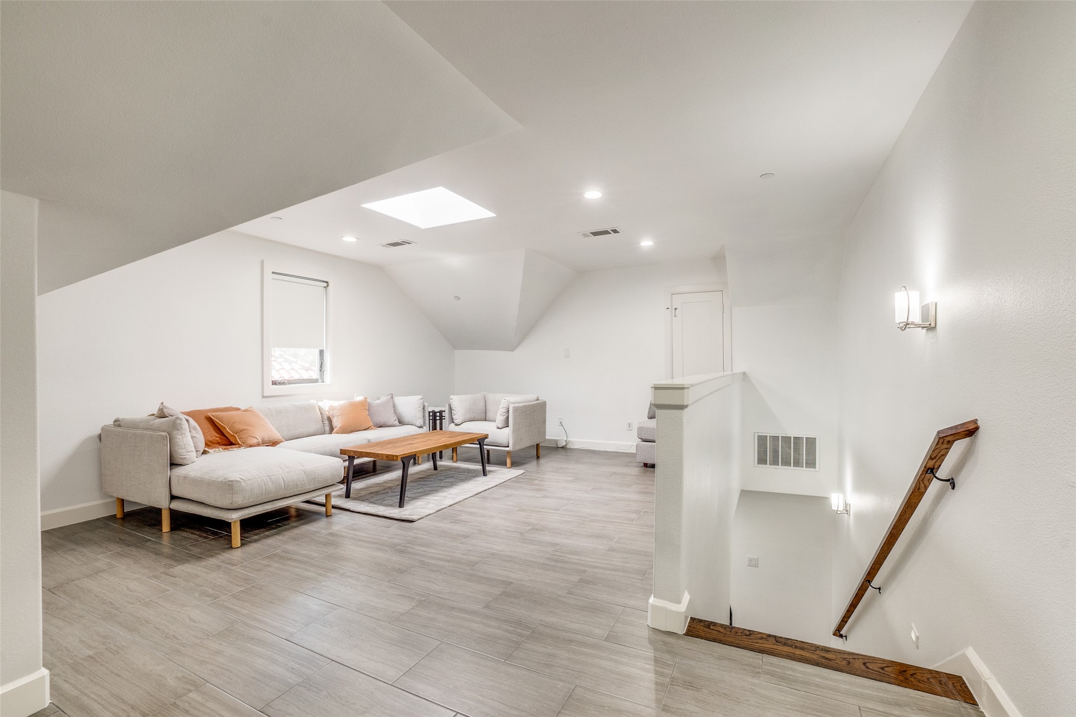 3441 Granada Avenue