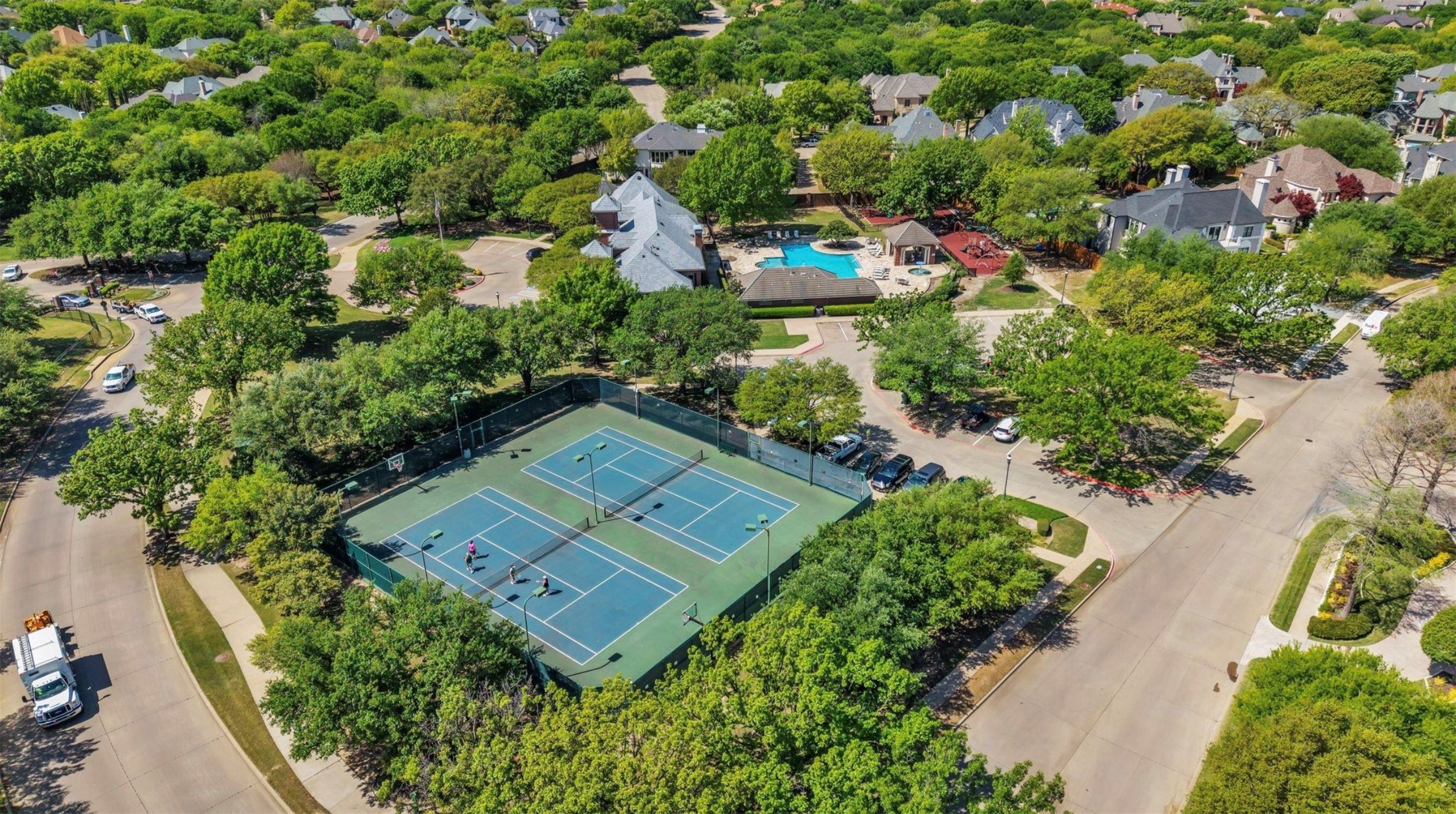 5902 Arrowhead Drive