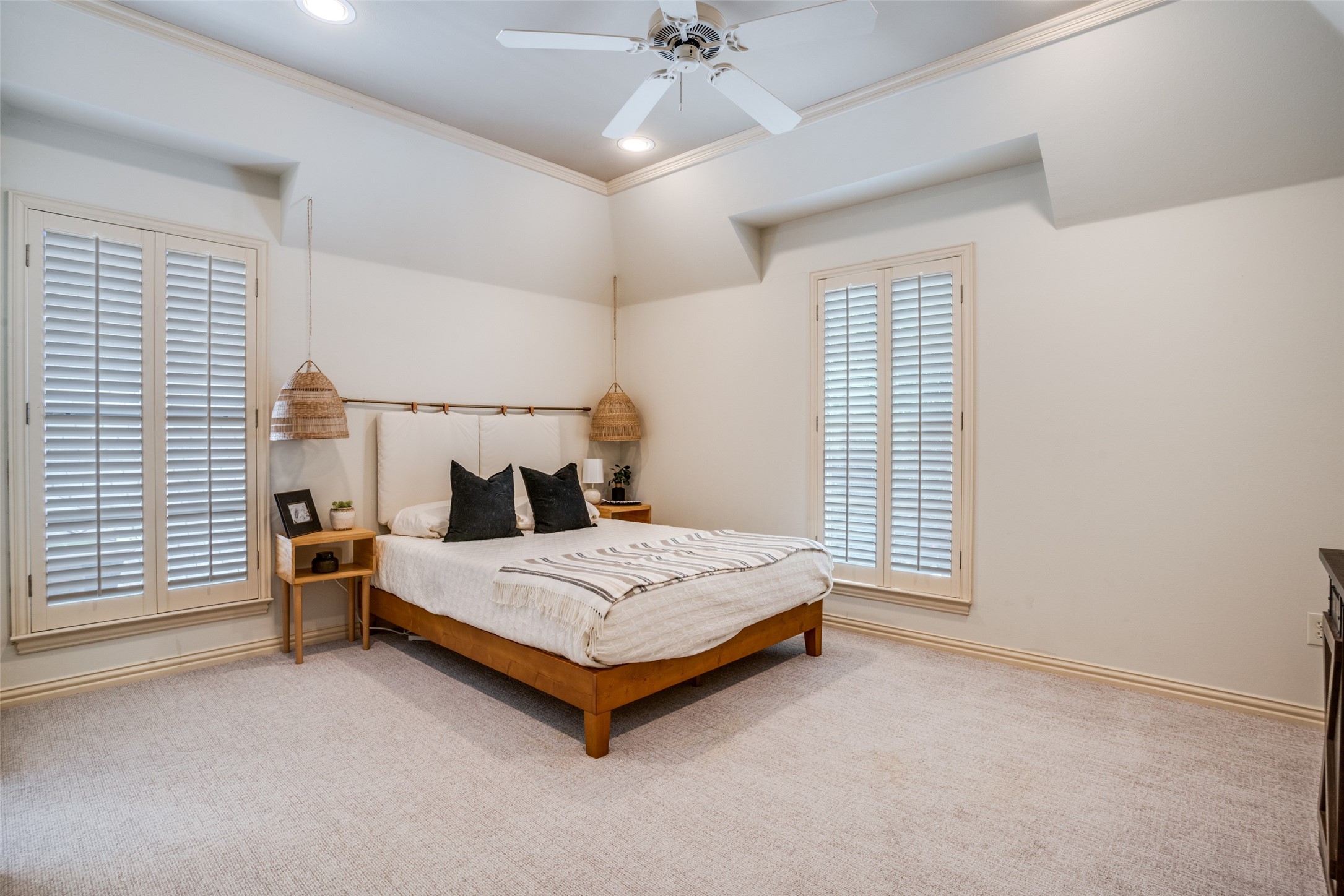 5902 Arrowhead Drive