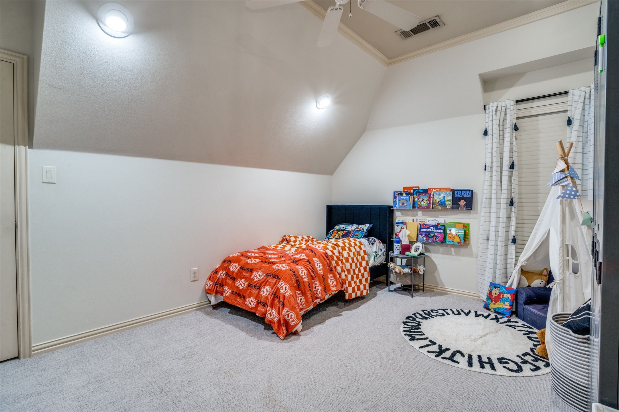 5902 Arrowhead Drive