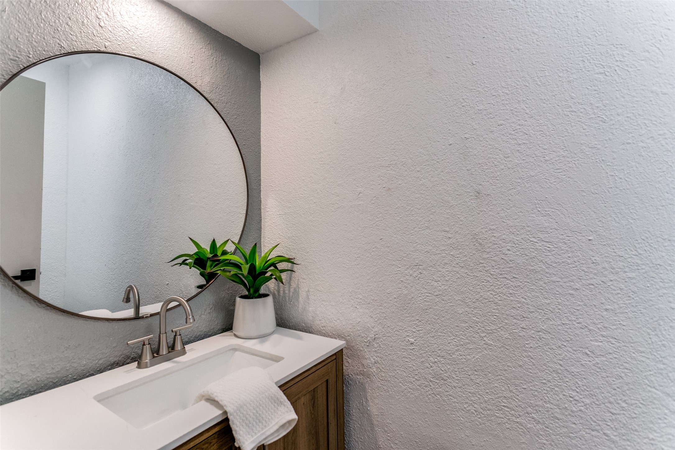 3216 Hidden Cove Drive