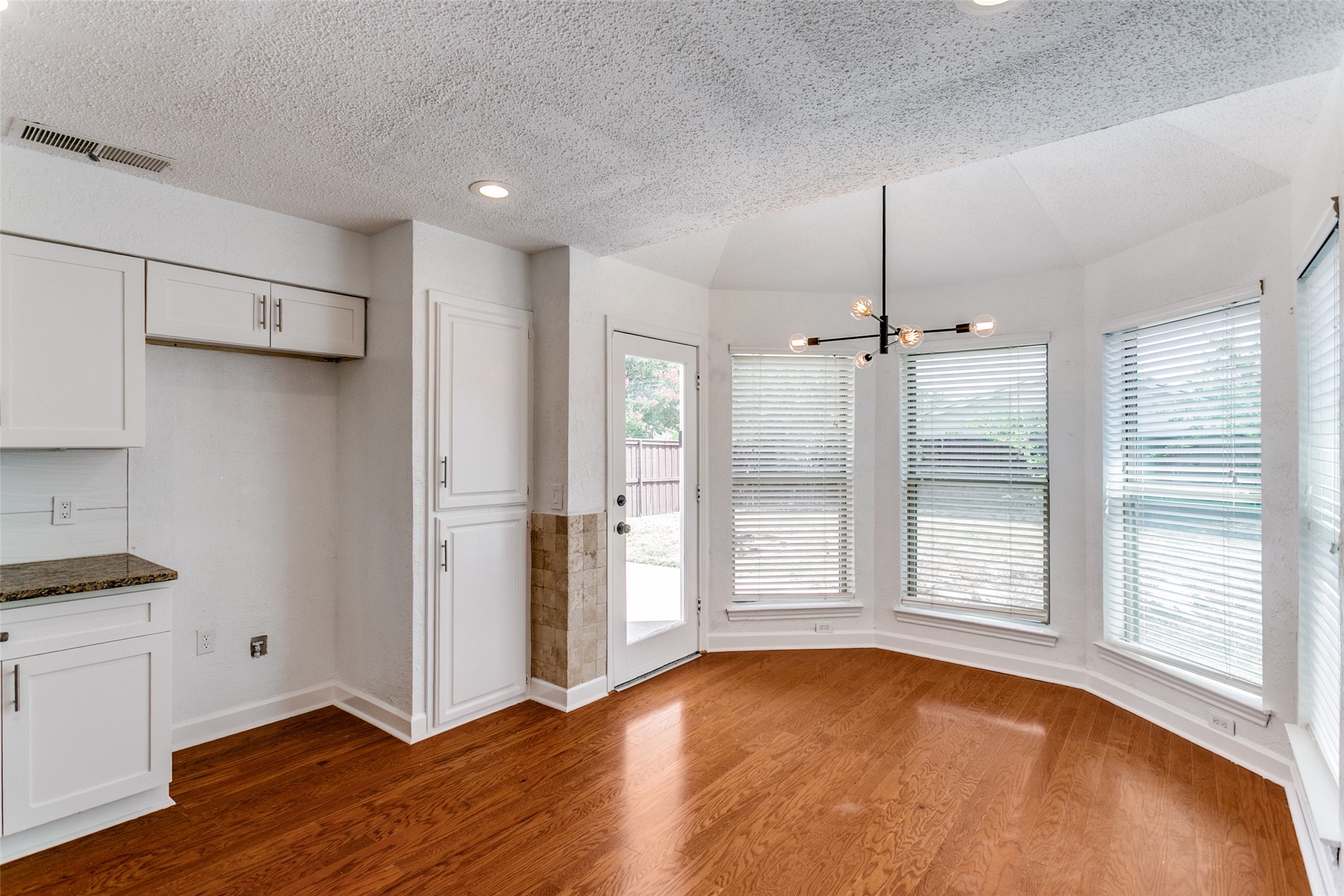 3216 Hidden Cove Drive