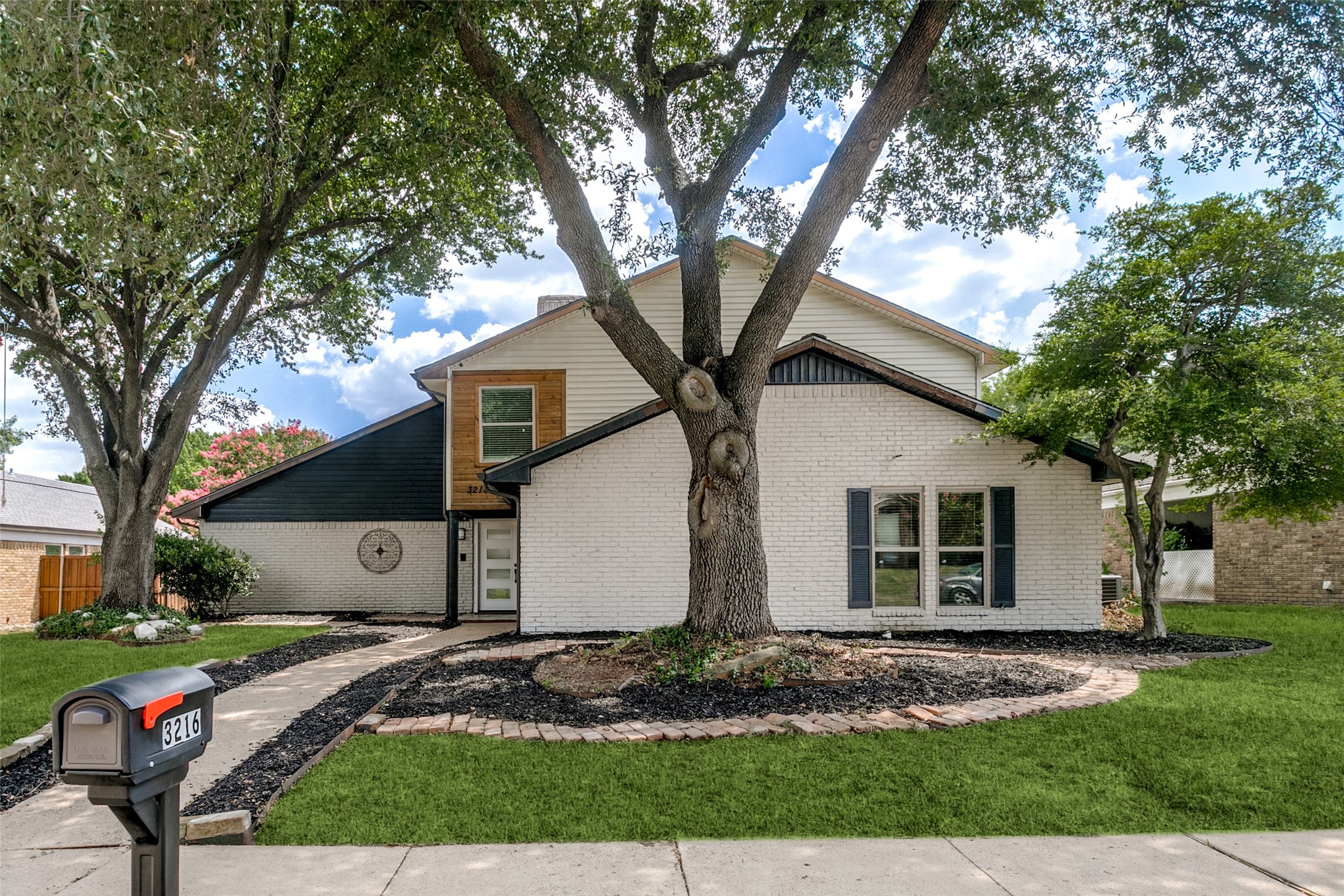 3216 Hidden Cove Drive