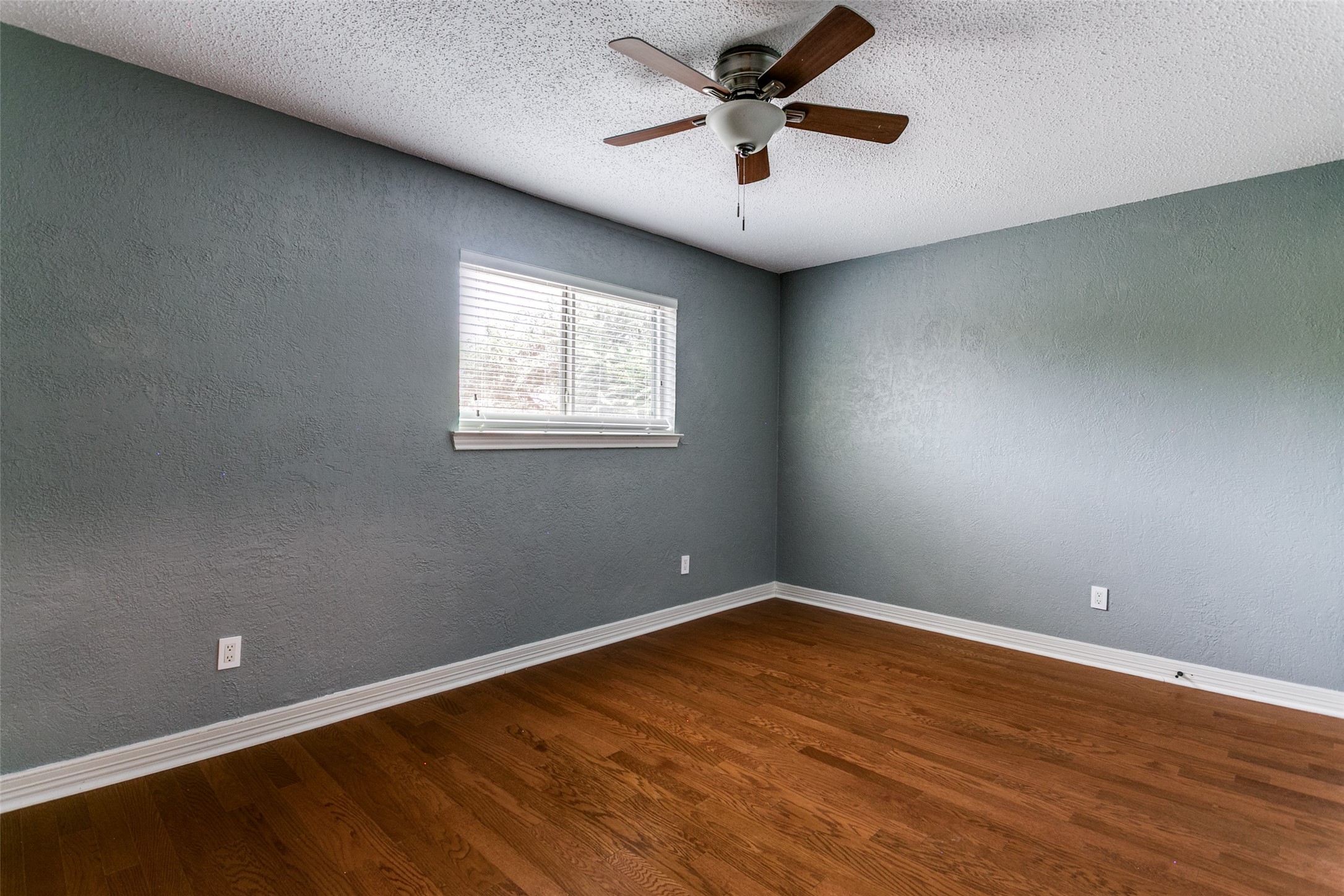 3216 Hidden Cove Drive