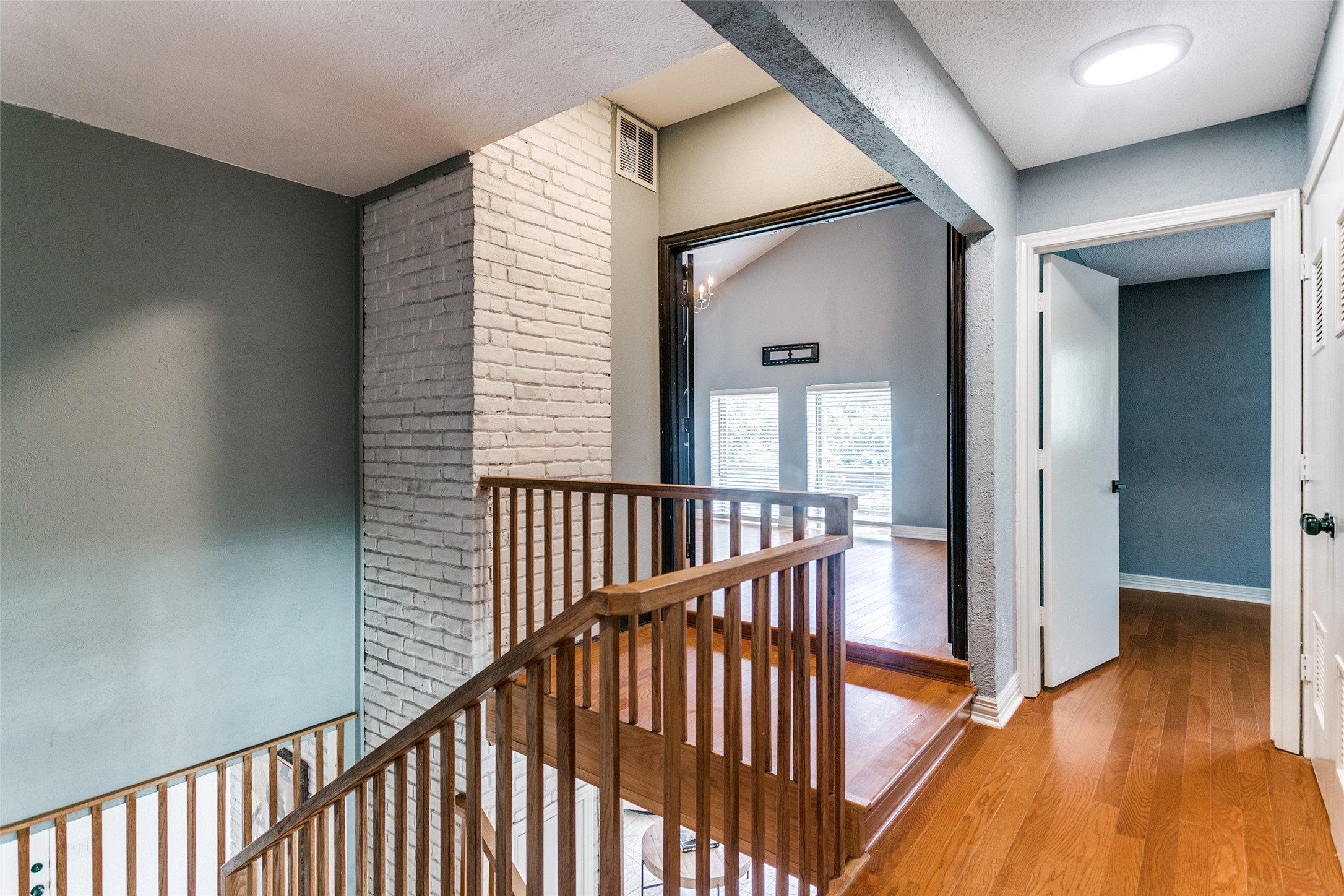 3216 Hidden Cove Drive