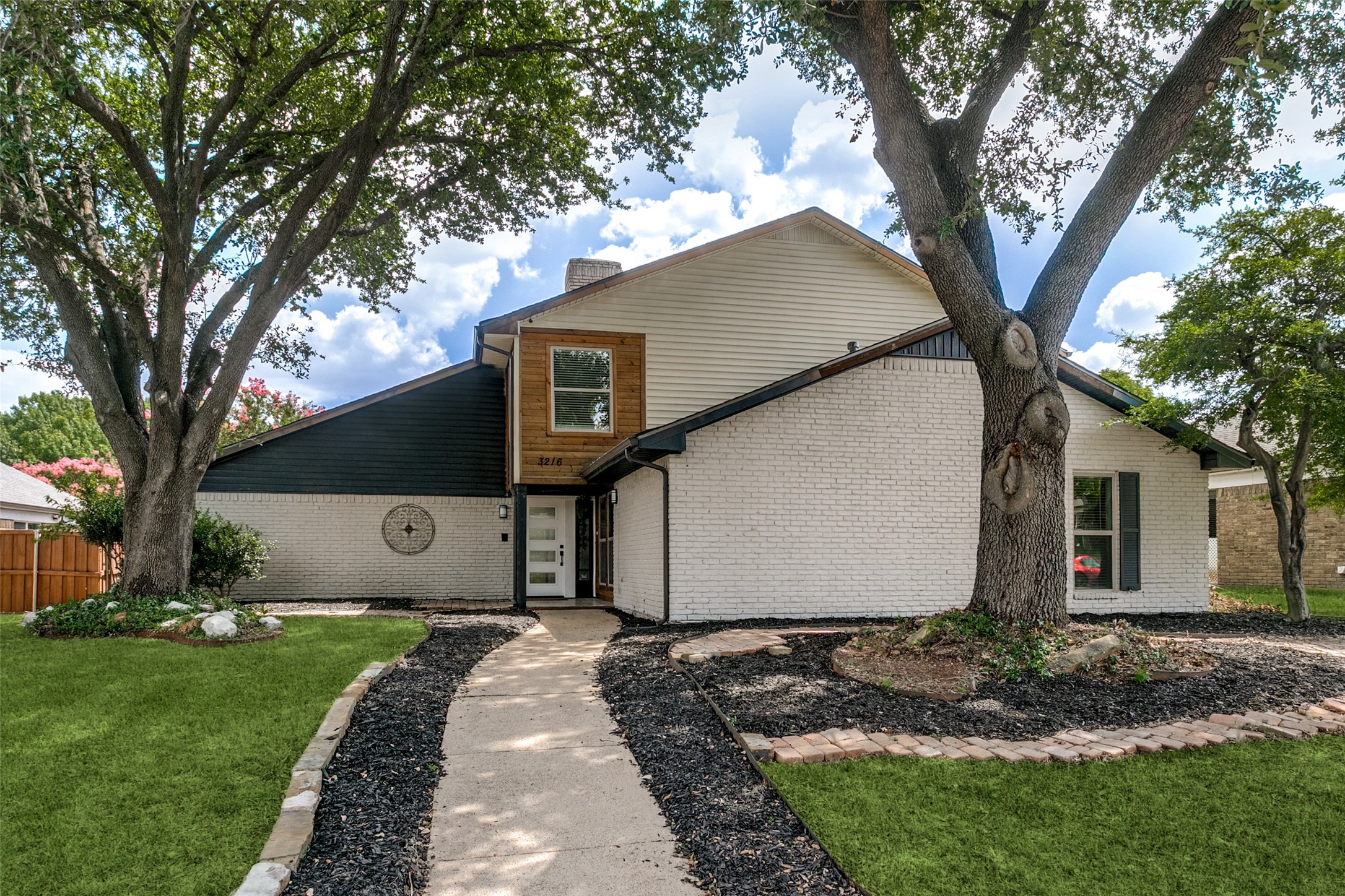 3216 Hidden Cove Drive