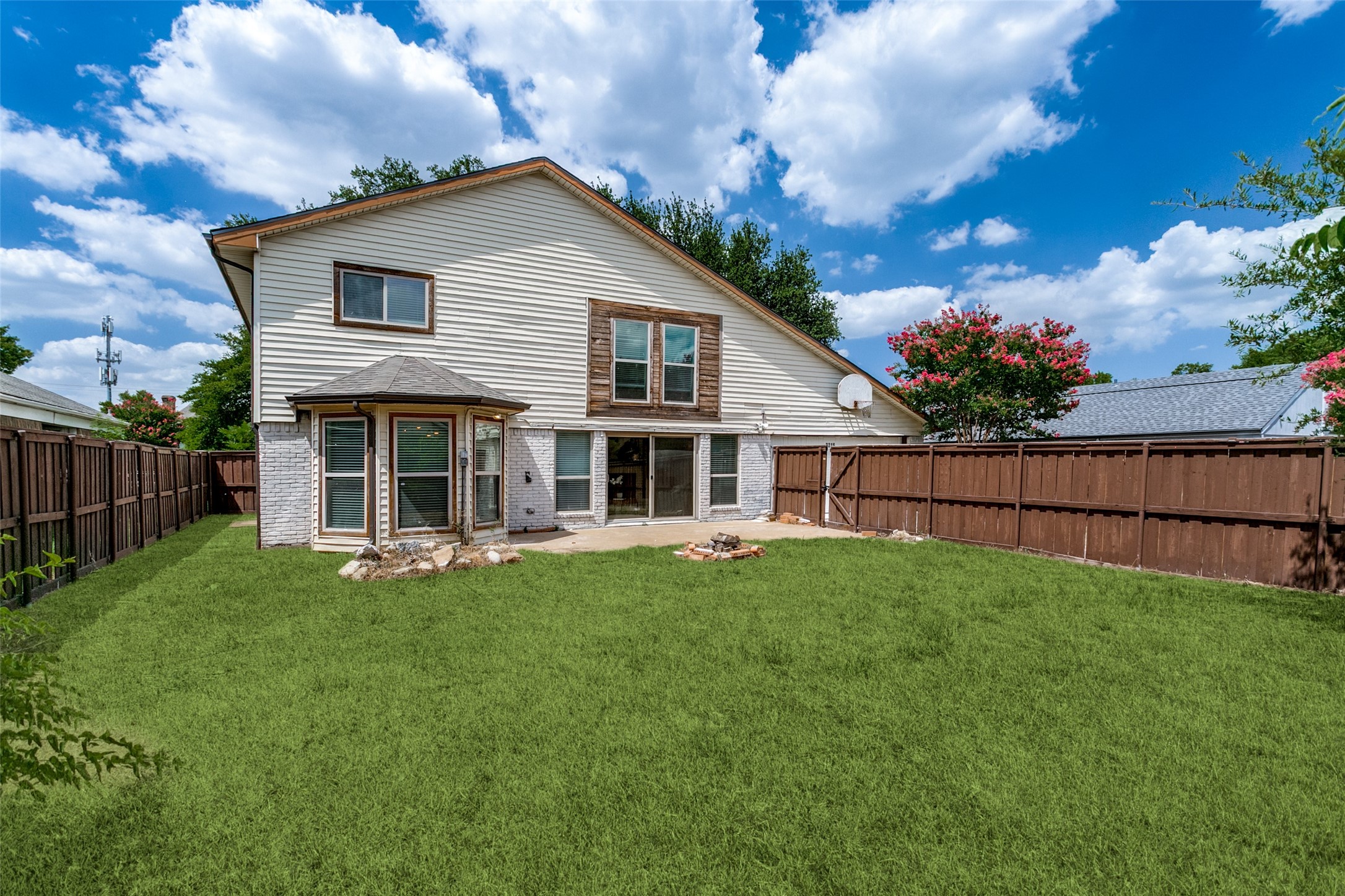 3216 Hidden Cove Drive