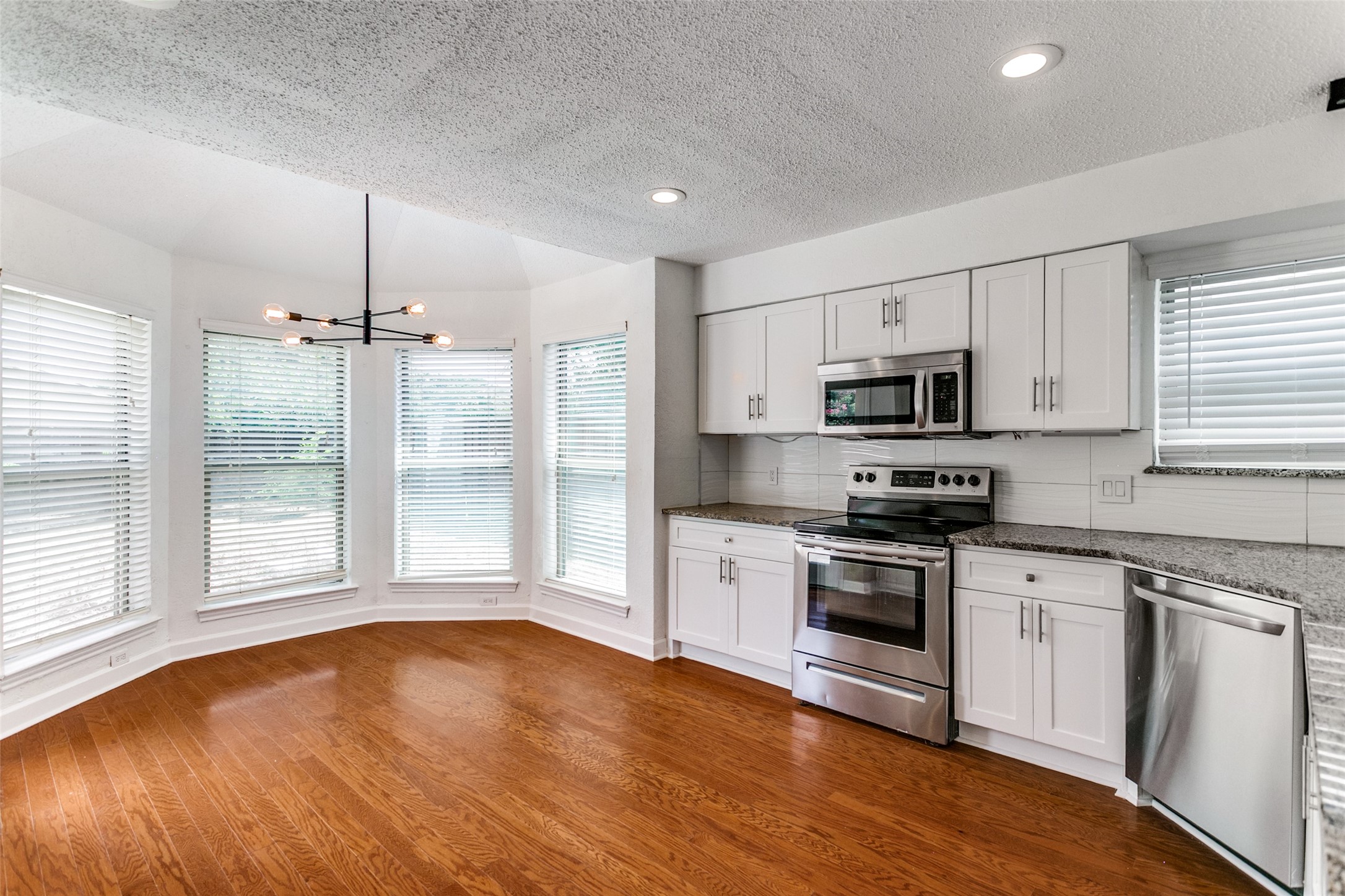 3216 Hidden Cove Drive