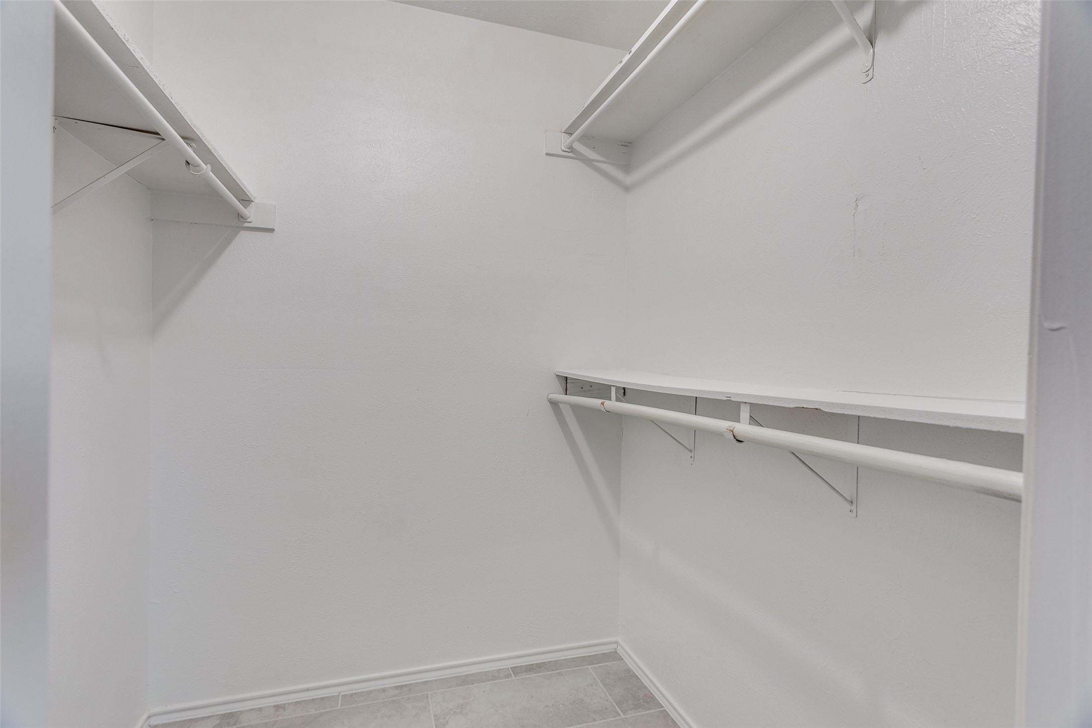 2510 E Timberview Lane