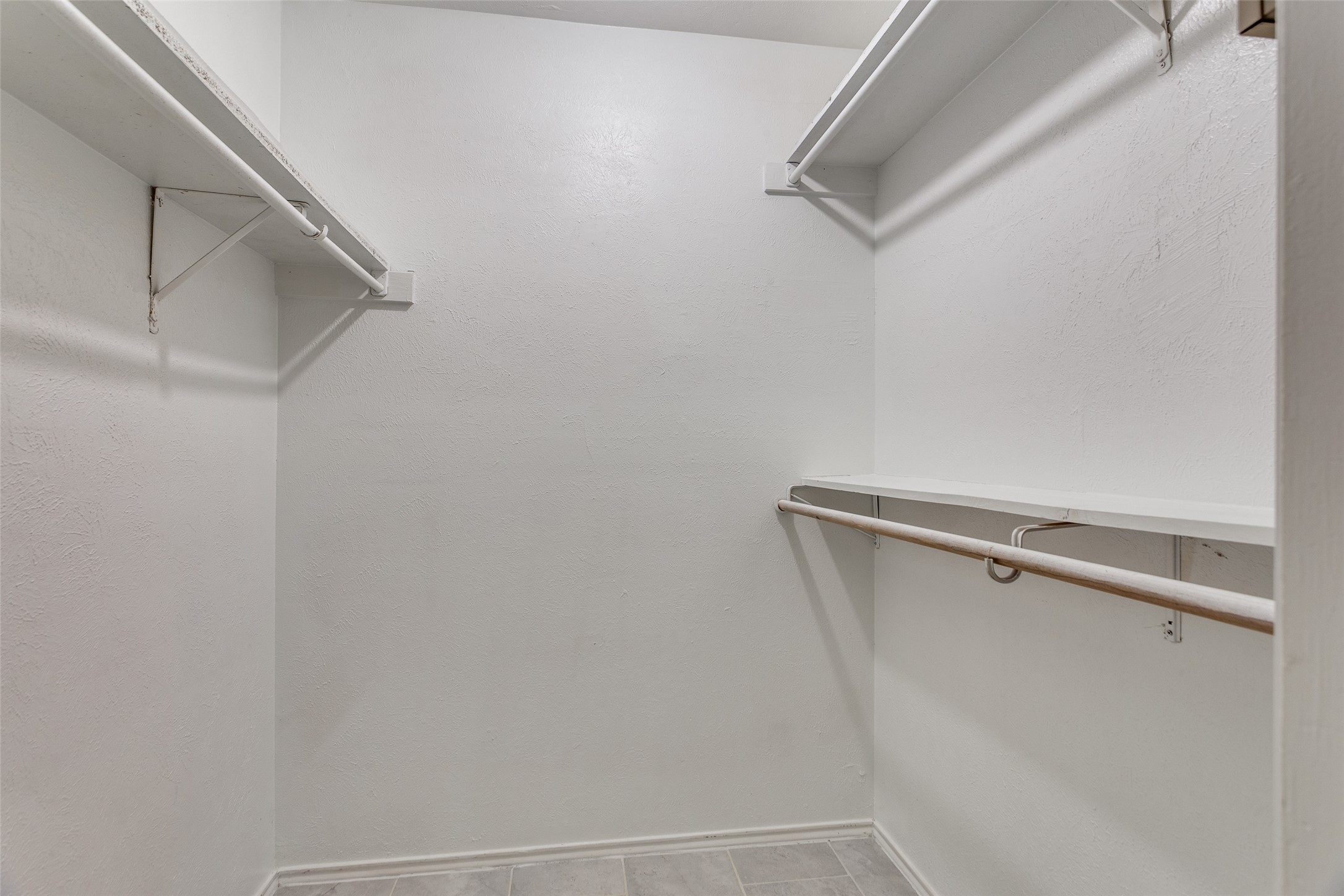 2510 E Timberview Lane