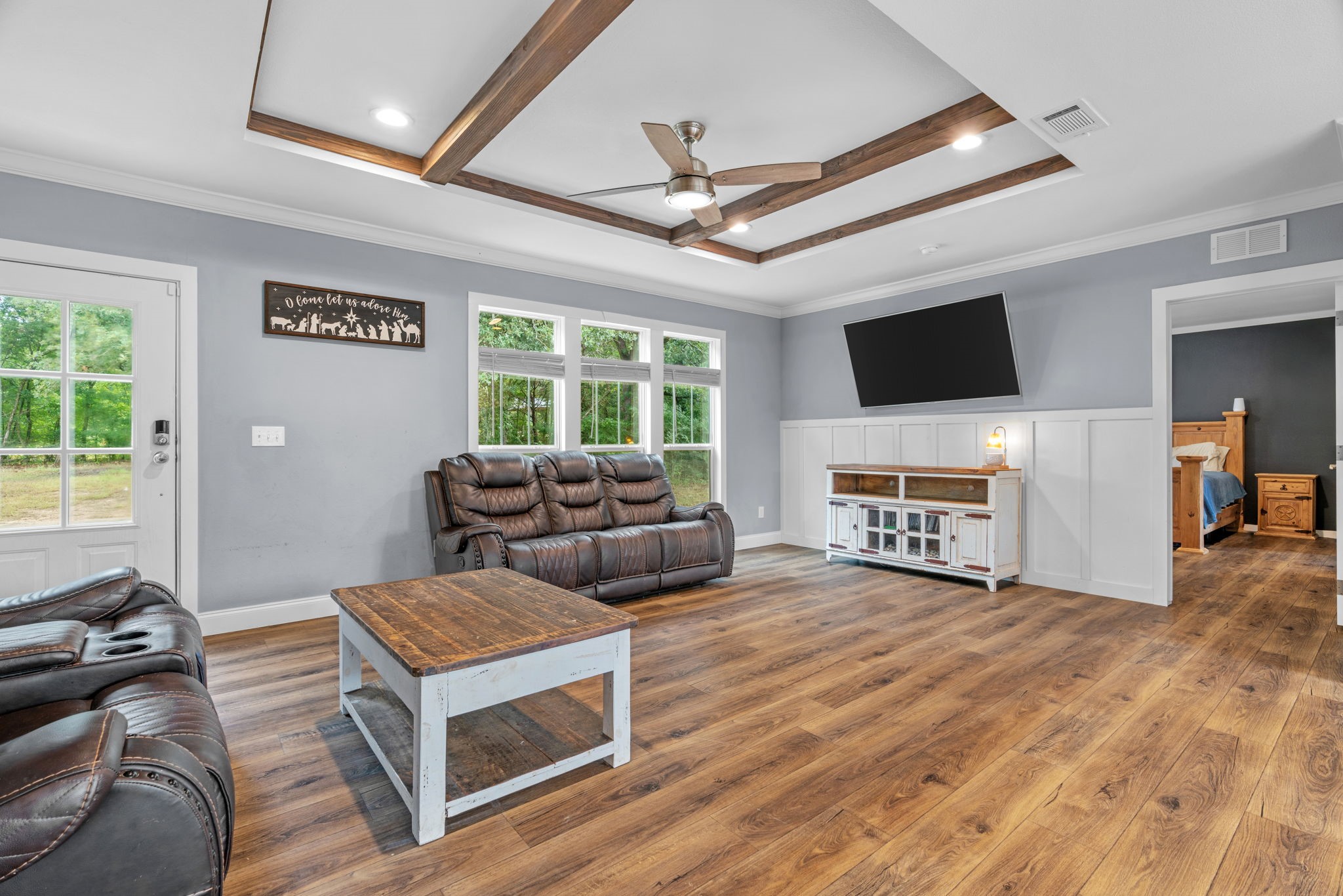 1337 County Road 211