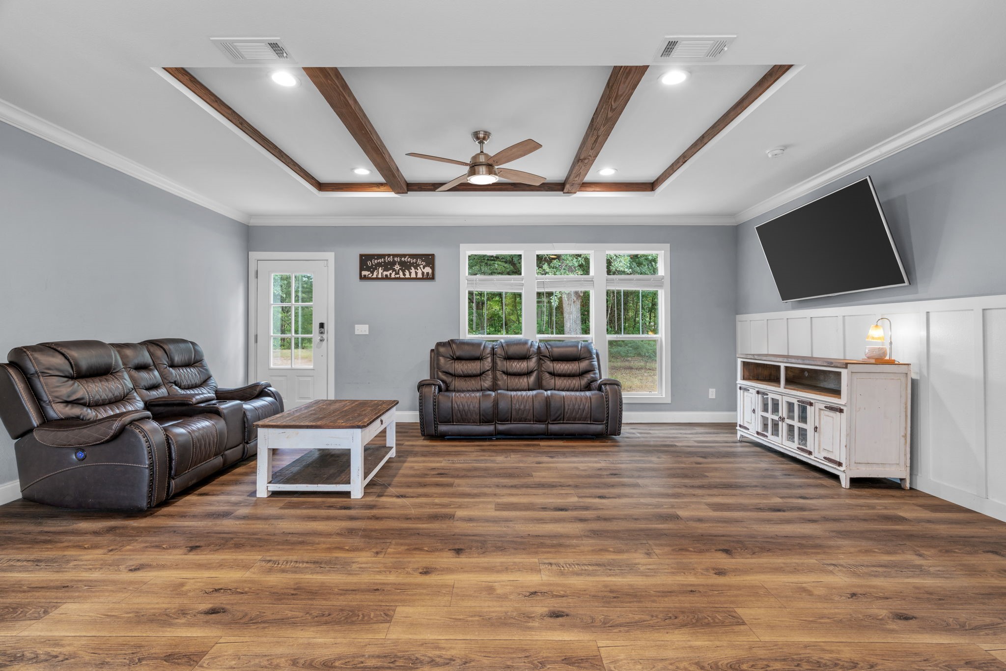 1337 County Road 211