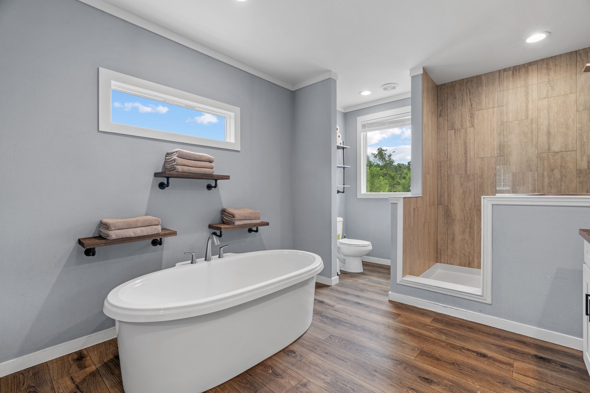 1337 County Road 211