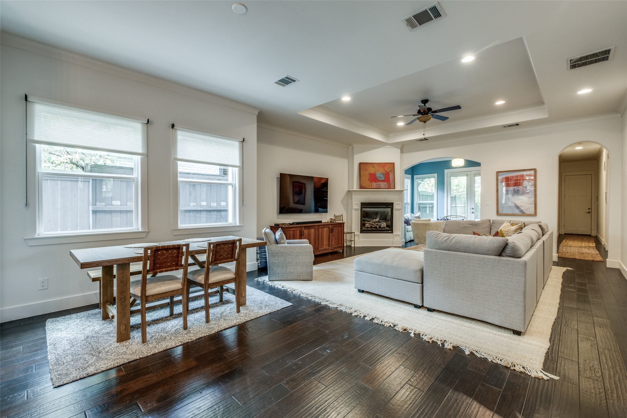 6122 Richmond Avenue