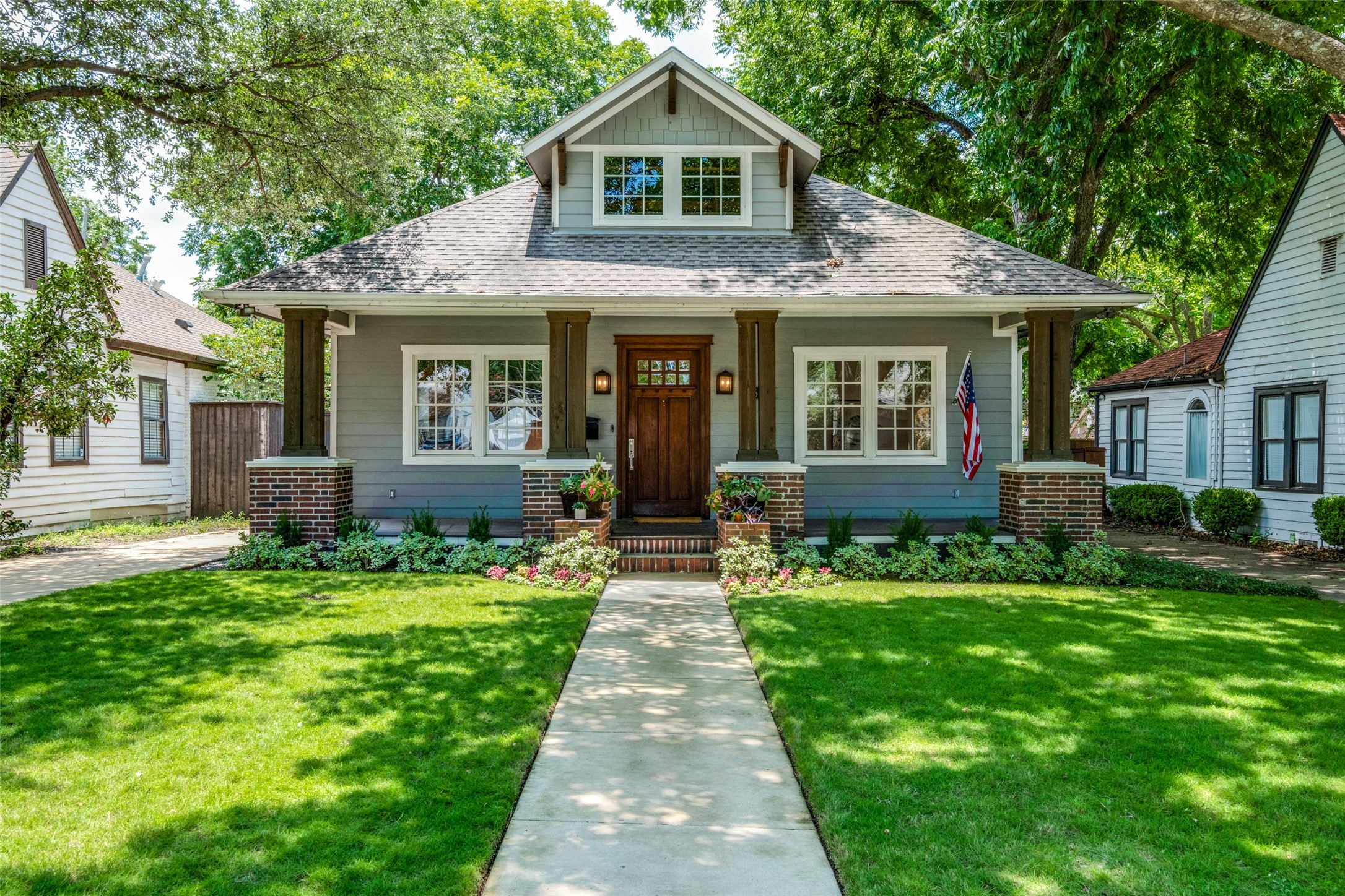 6122 Richmond Avenue