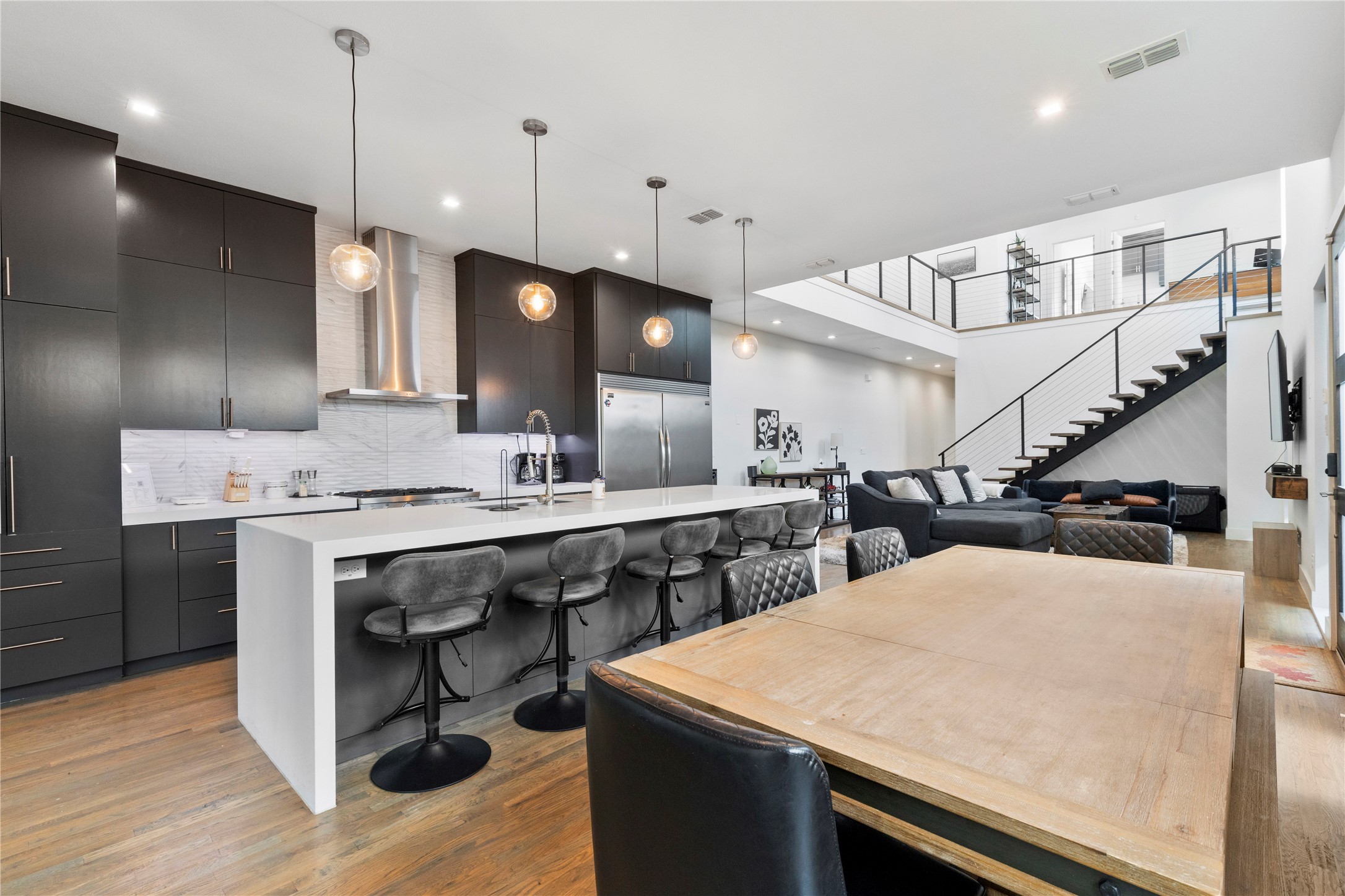 4639 Coles Manor Place