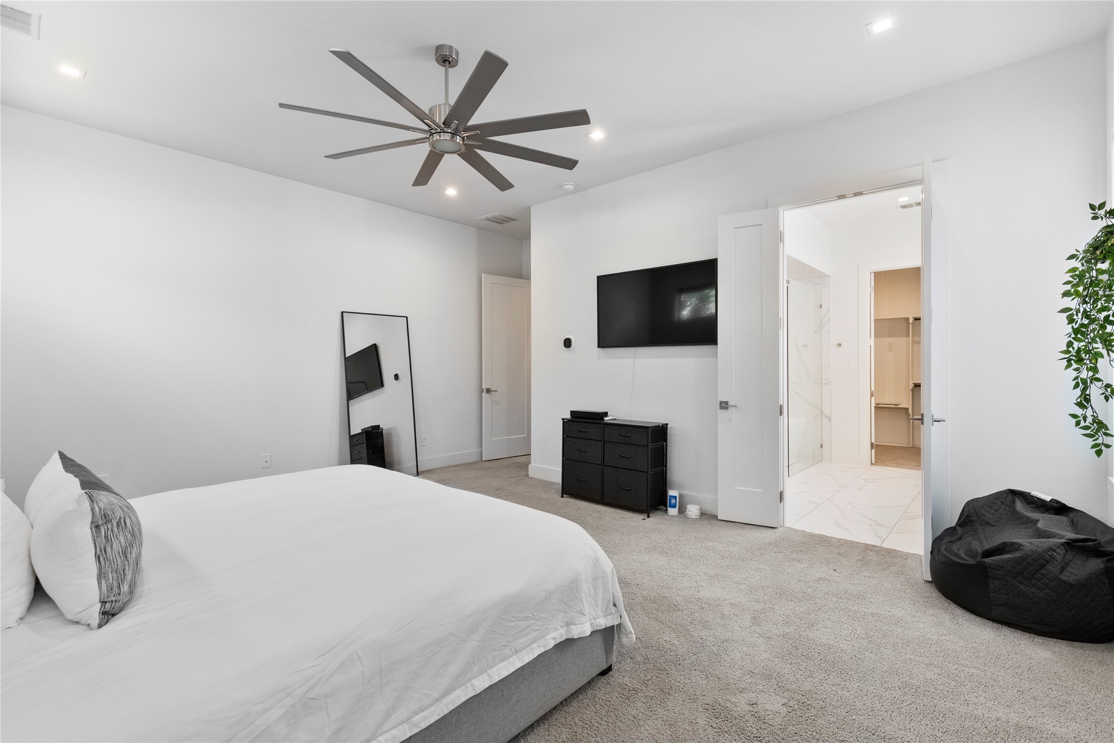 4639 Coles Manor Place