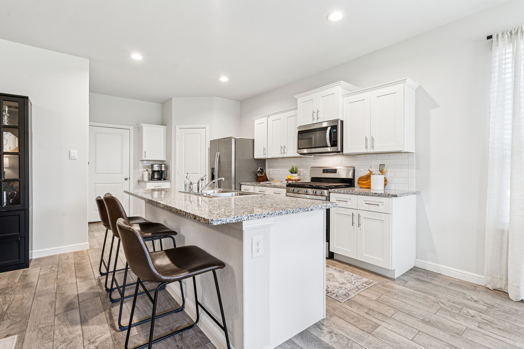 400 Prairie Clover Trail