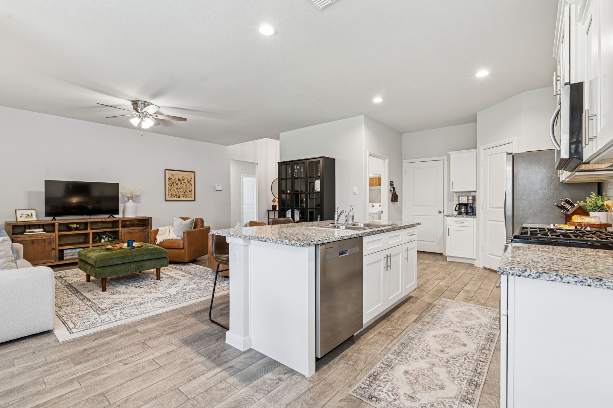 400 Prairie Clover Trail