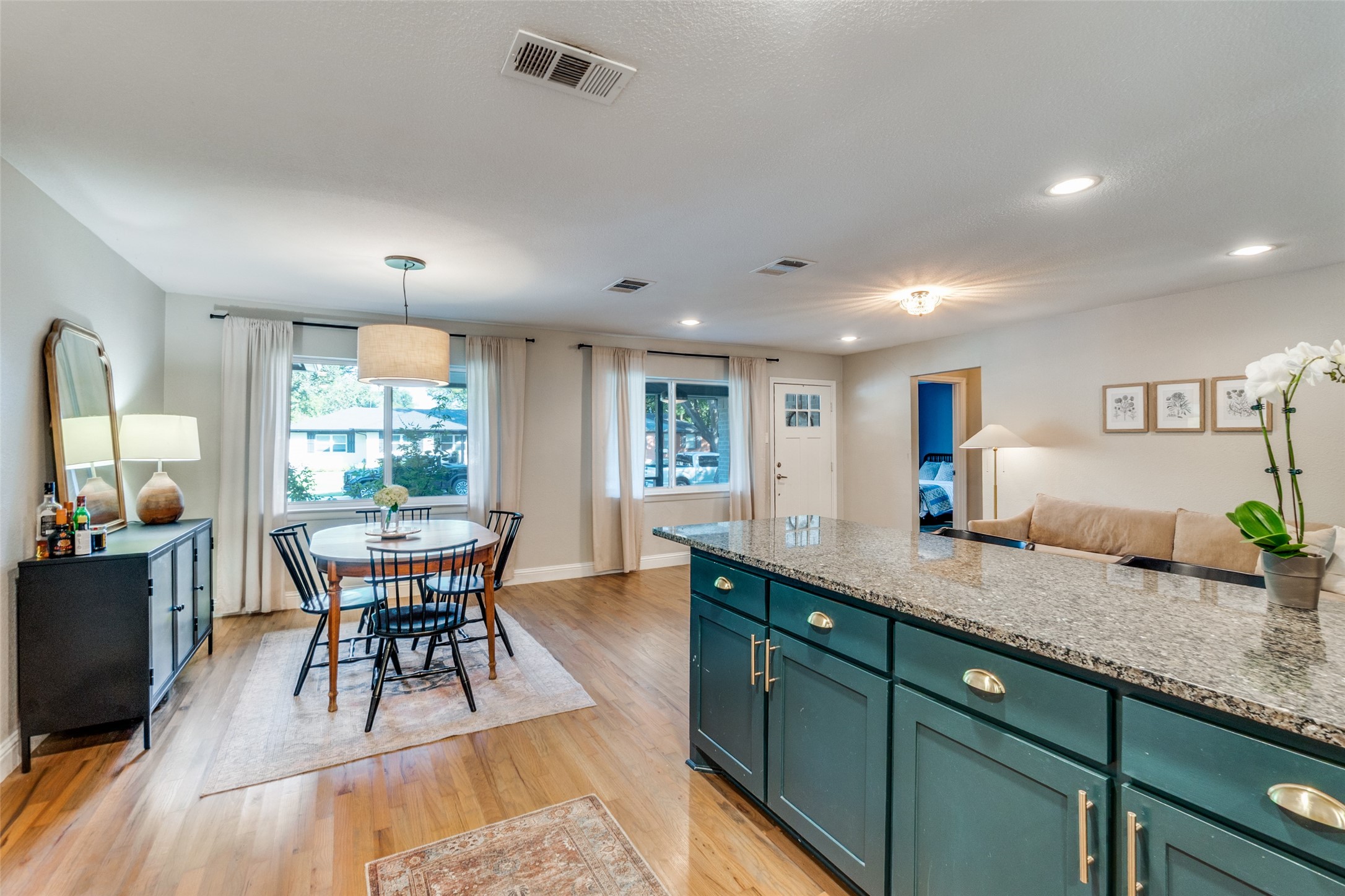 10226 Eastwood Drive