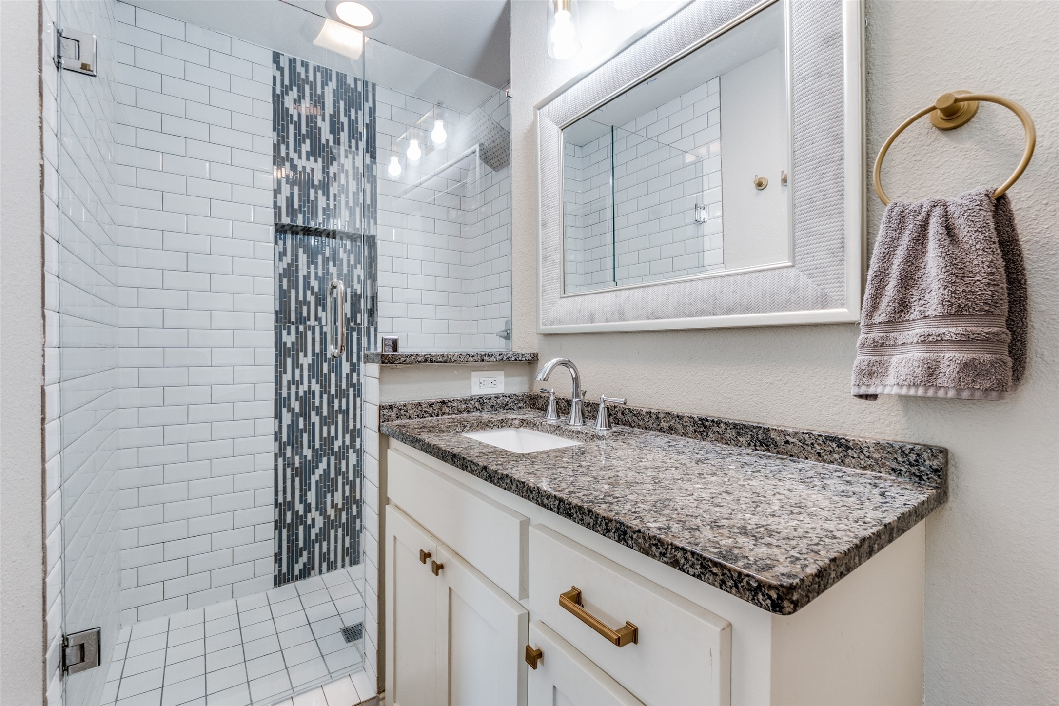 10226 Eastwood Drive