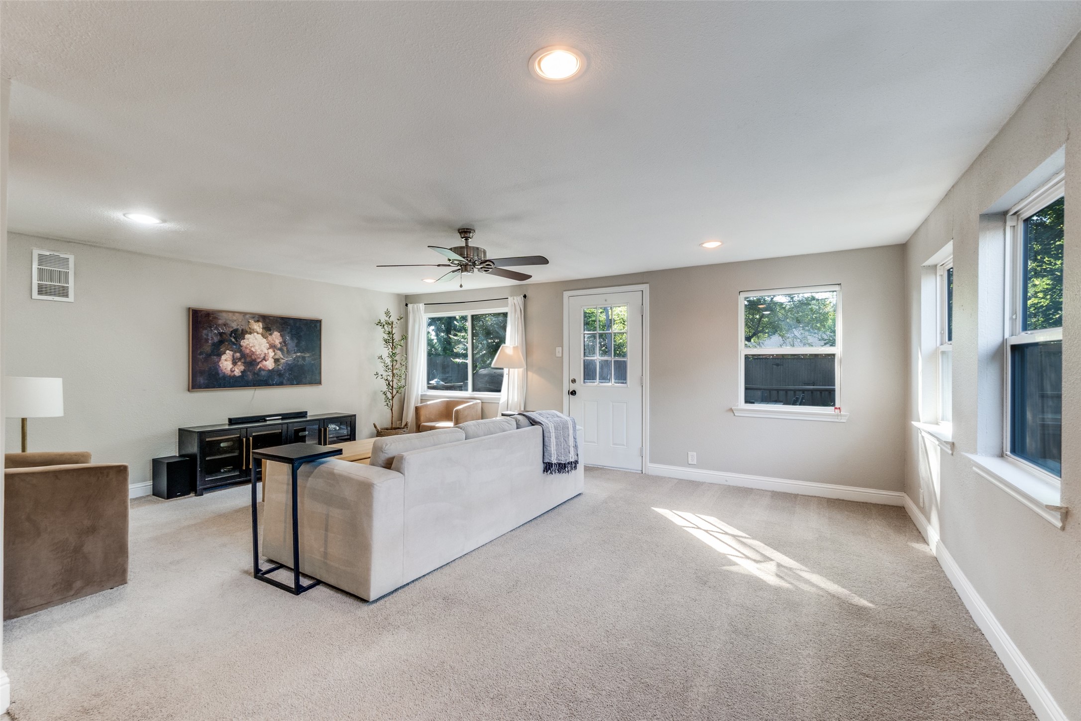 10226 Eastwood Drive