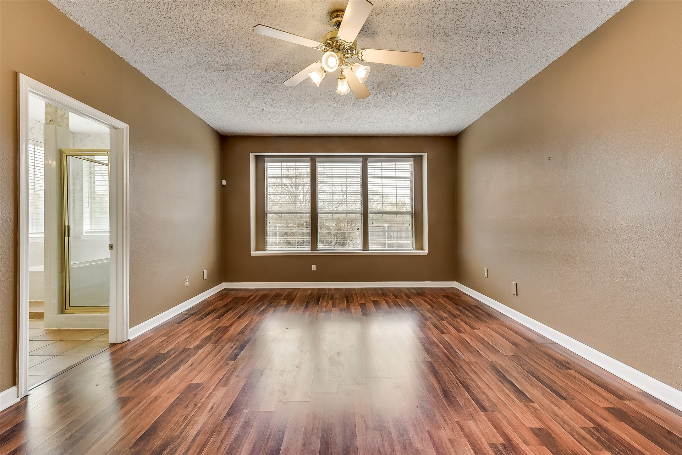 3317 Fox Hollow Court