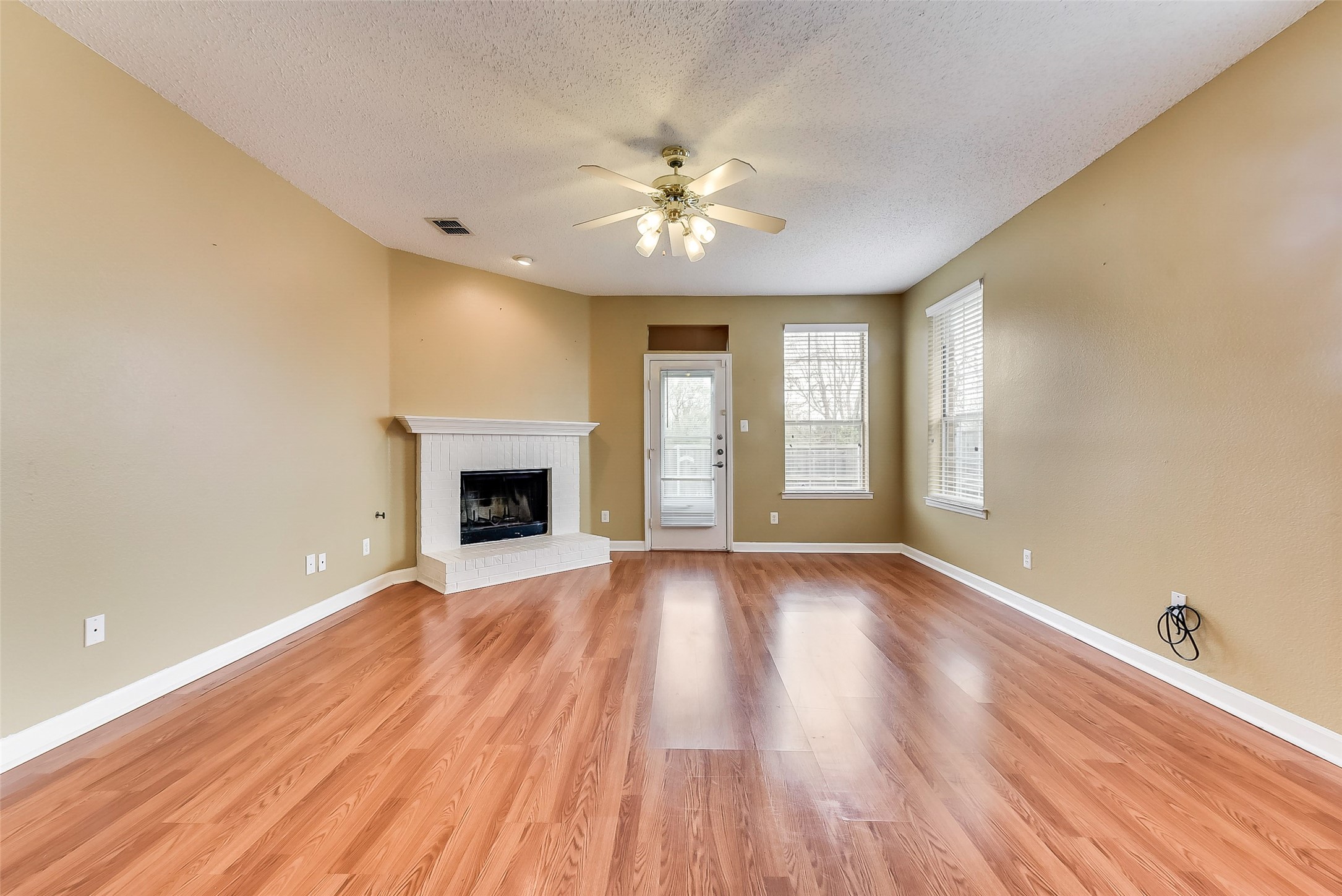 3317 Fox Hollow Court