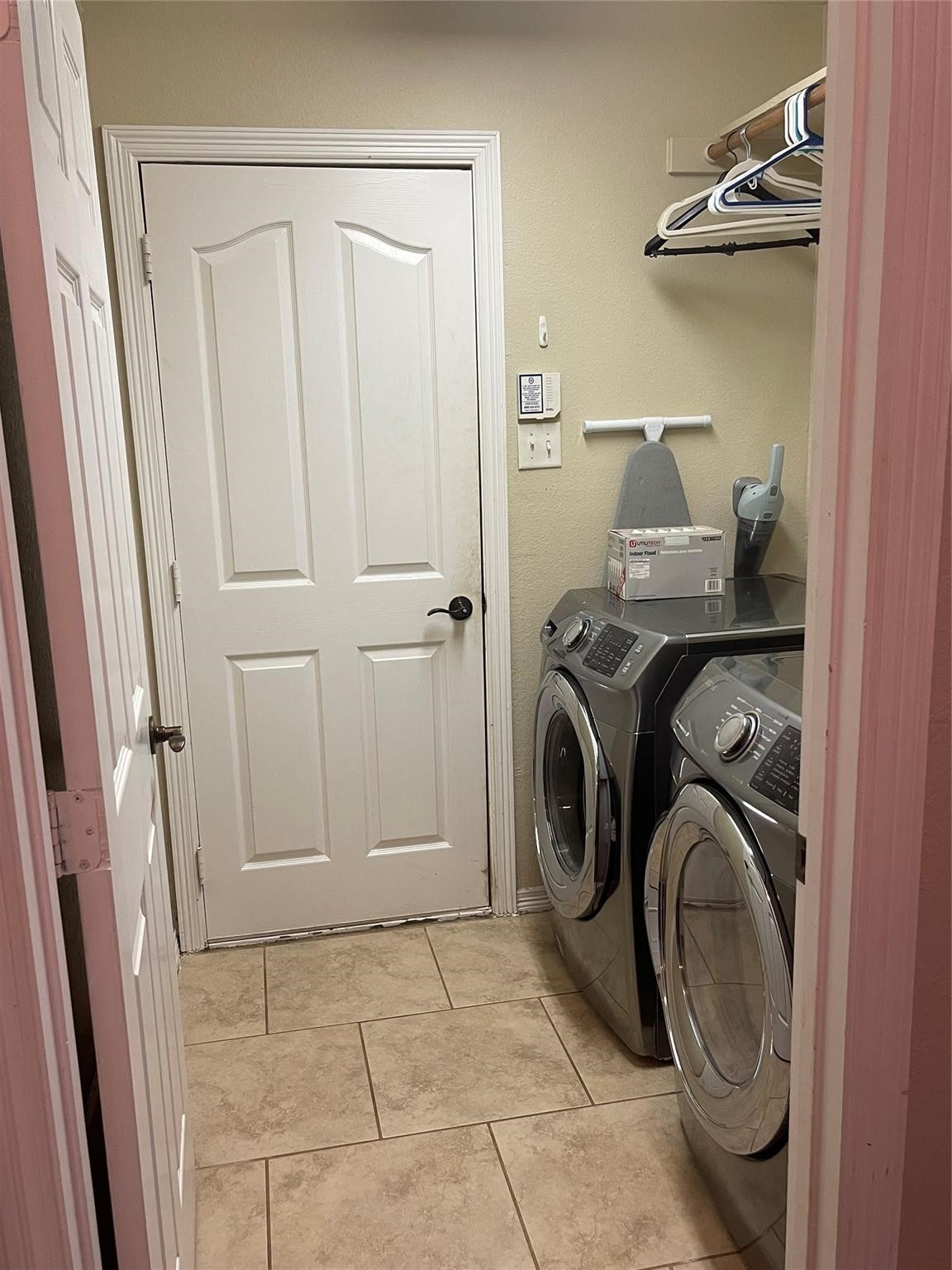 5009 Lake Crest Drive