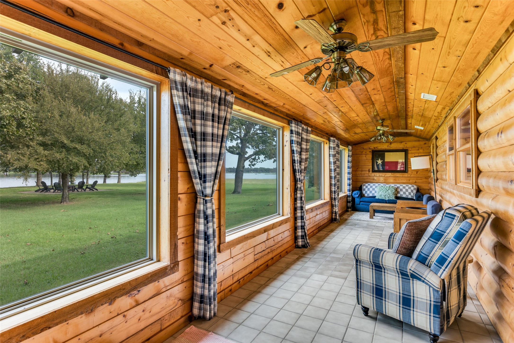 779 County Road 1971