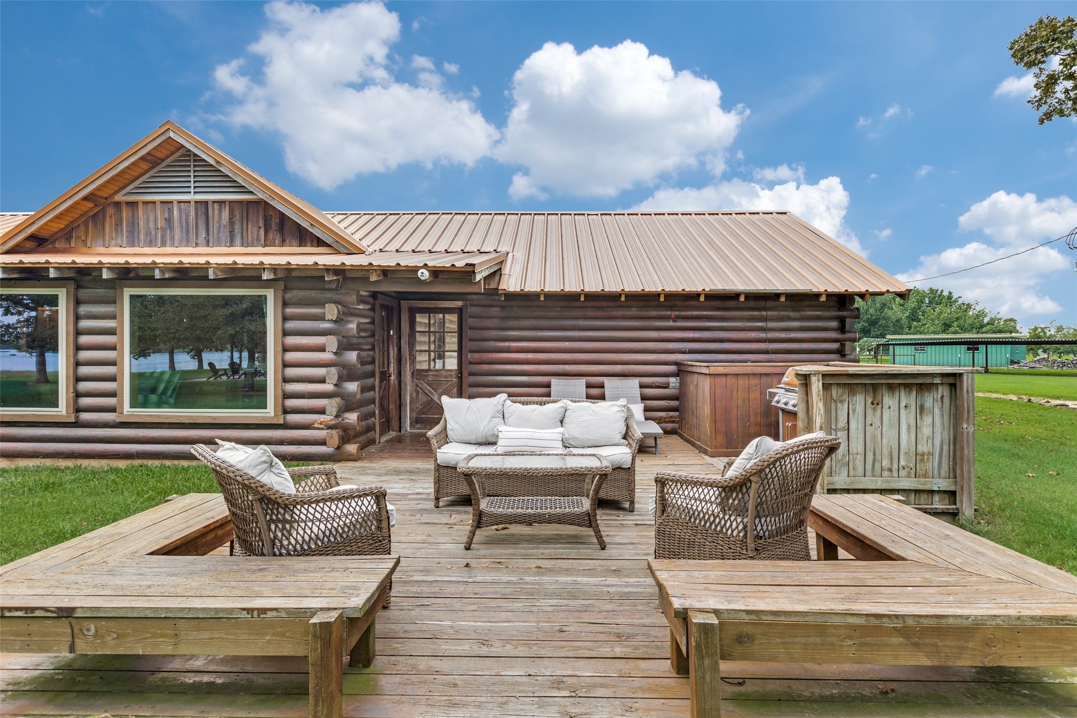 779 County Road 1971