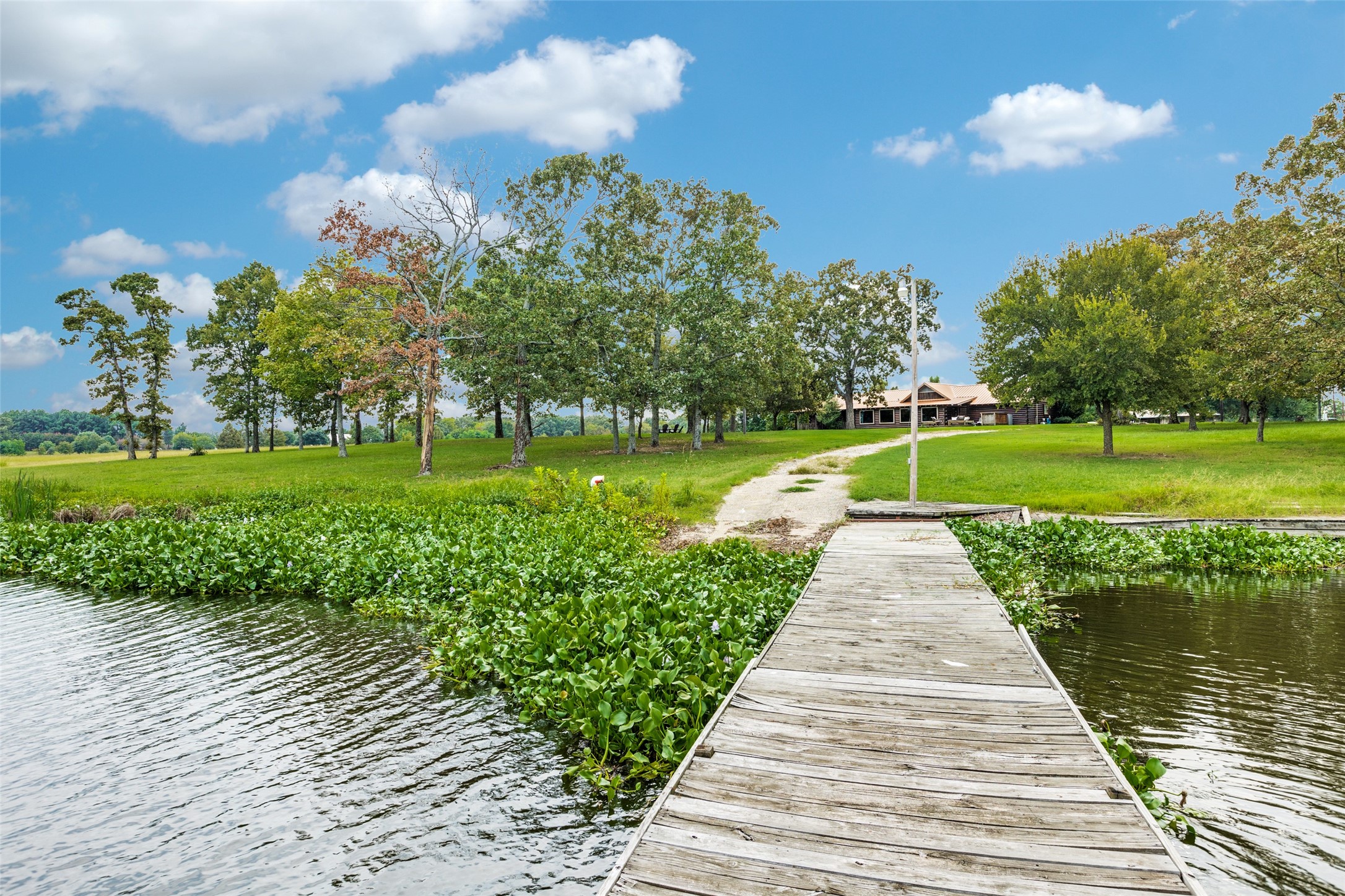 779 County Road 1971