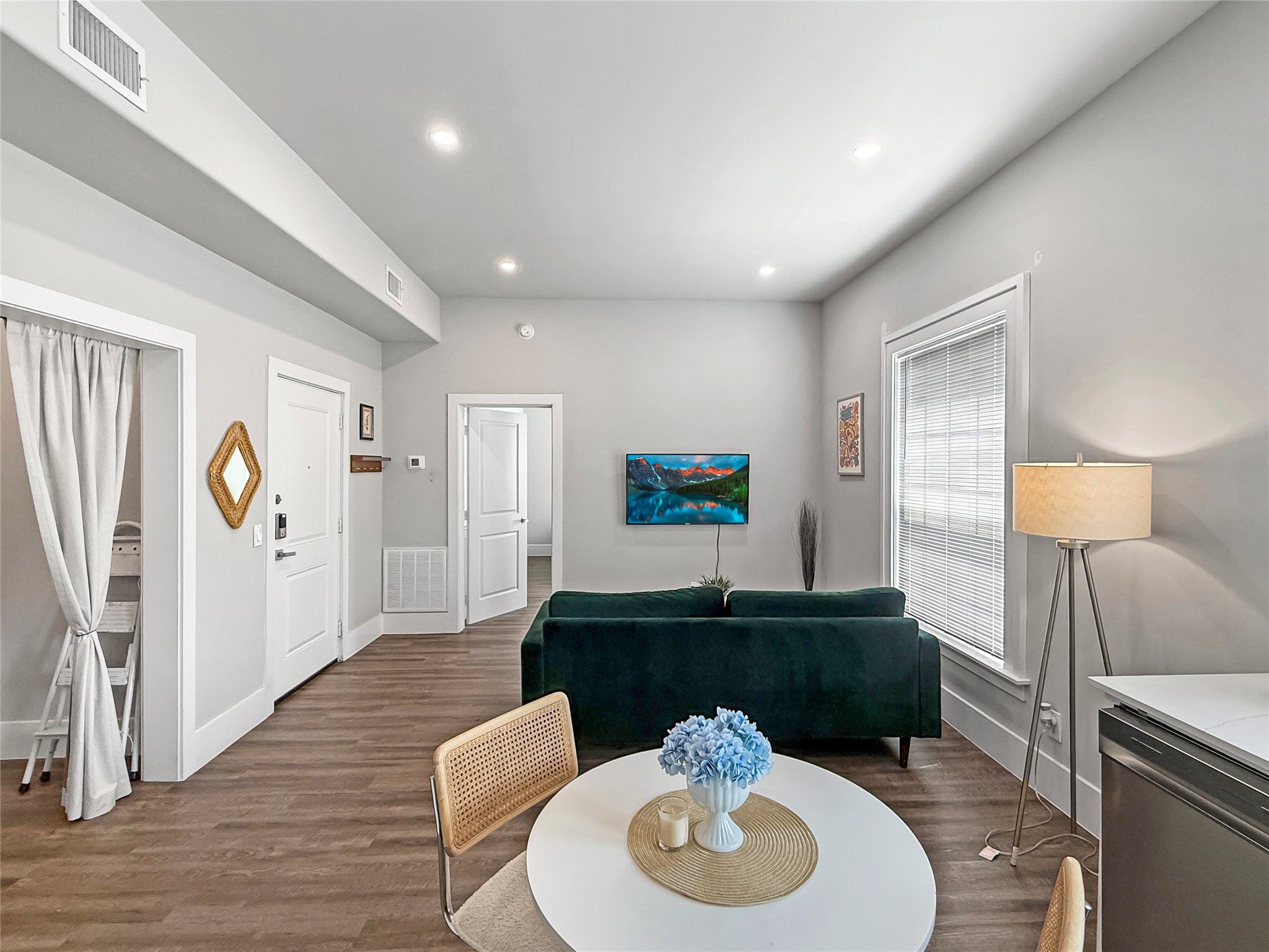 801 N Marsalis Avenue 101