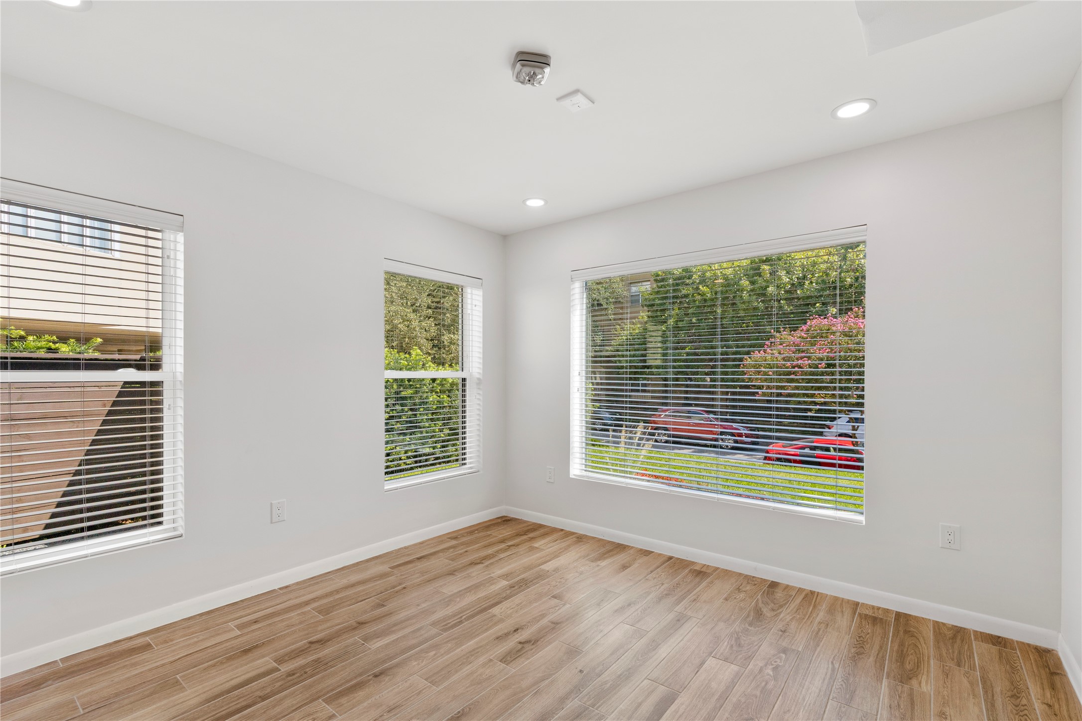 4518 Roland Avenue B